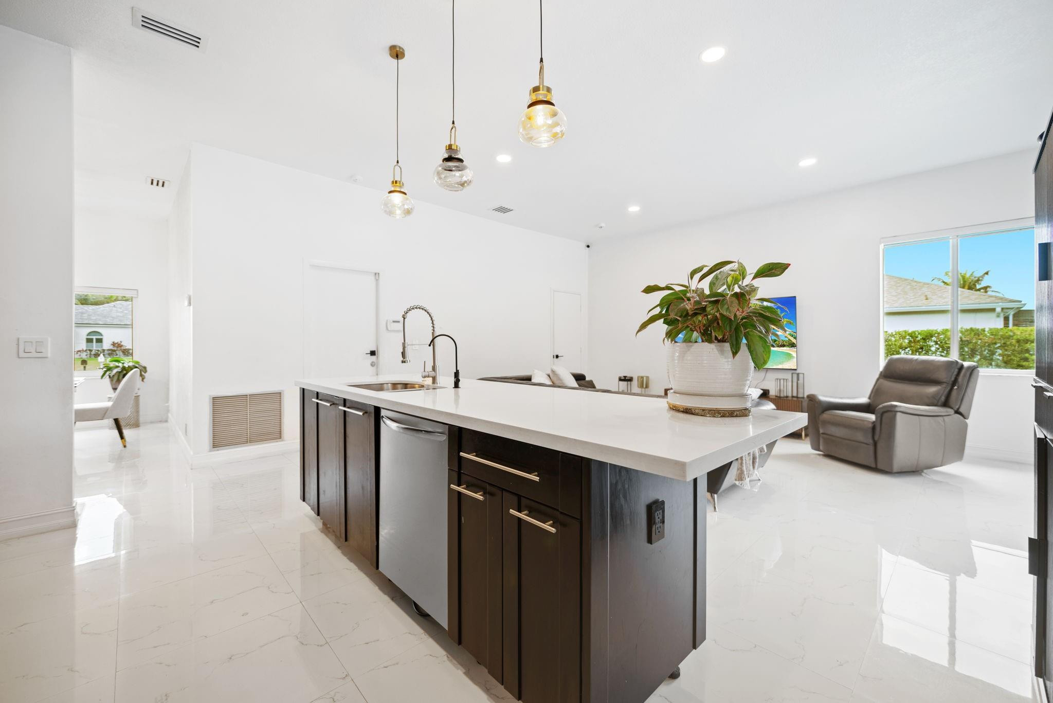 Seligman-Kia Acres 104-40 - Residential