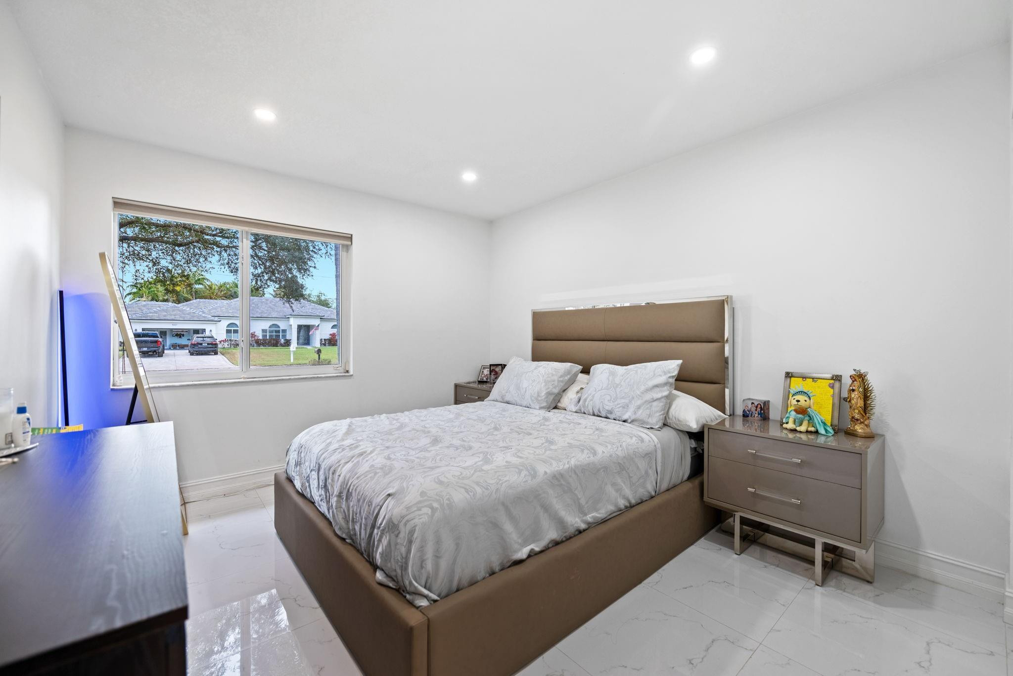 Seligman-Kia Acres 104-40 - Residential