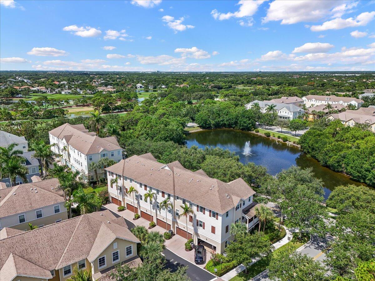 SANDPIPER COVE AT BOTANICA CONDO - Residential