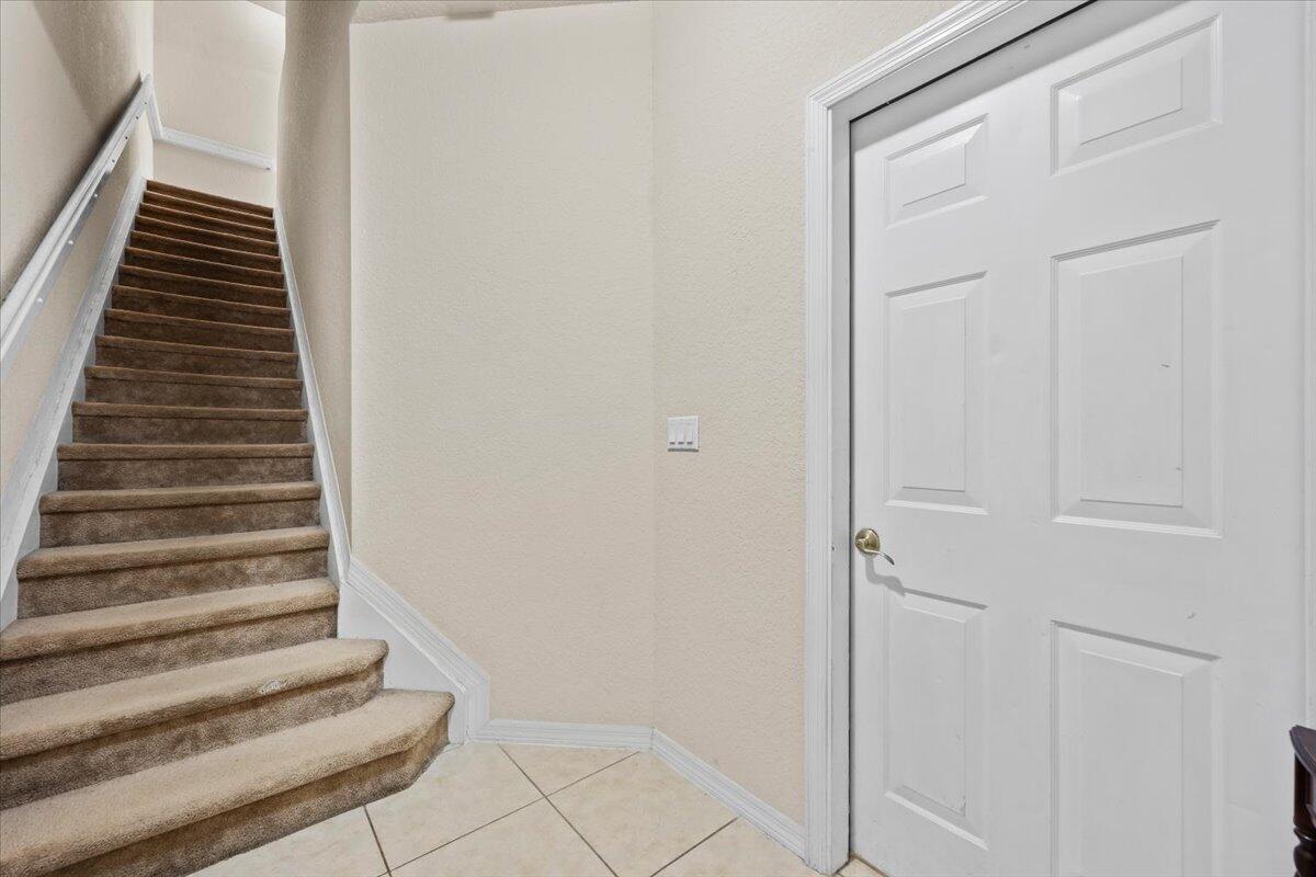 SANDPIPER COVE AT BOTANICA CONDO - Residential