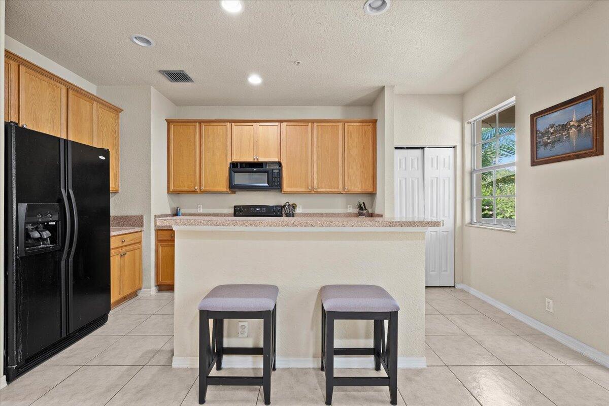 SANDPIPER COVE AT BOTANICA CONDO - Residential