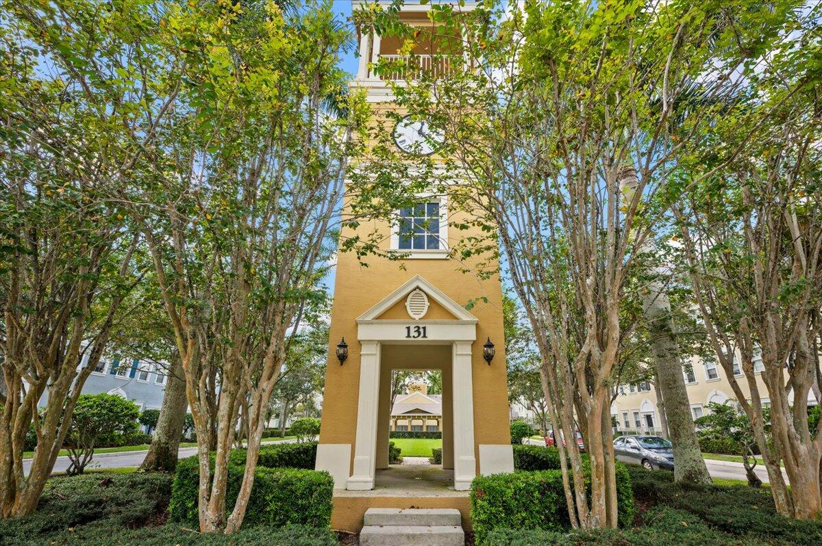 SANDPIPER COVE AT BOTANICA CONDO - Residential