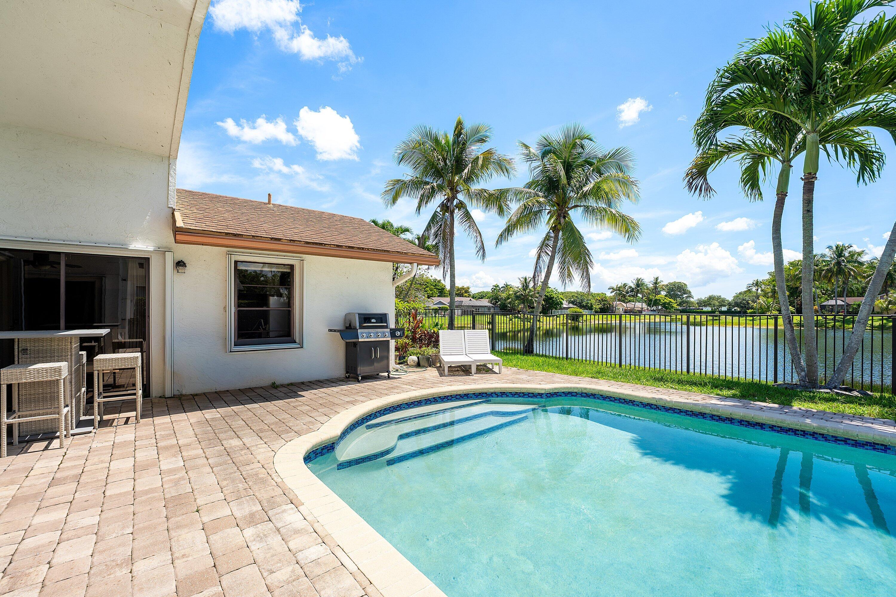 COUNTRY LANDING - Residential