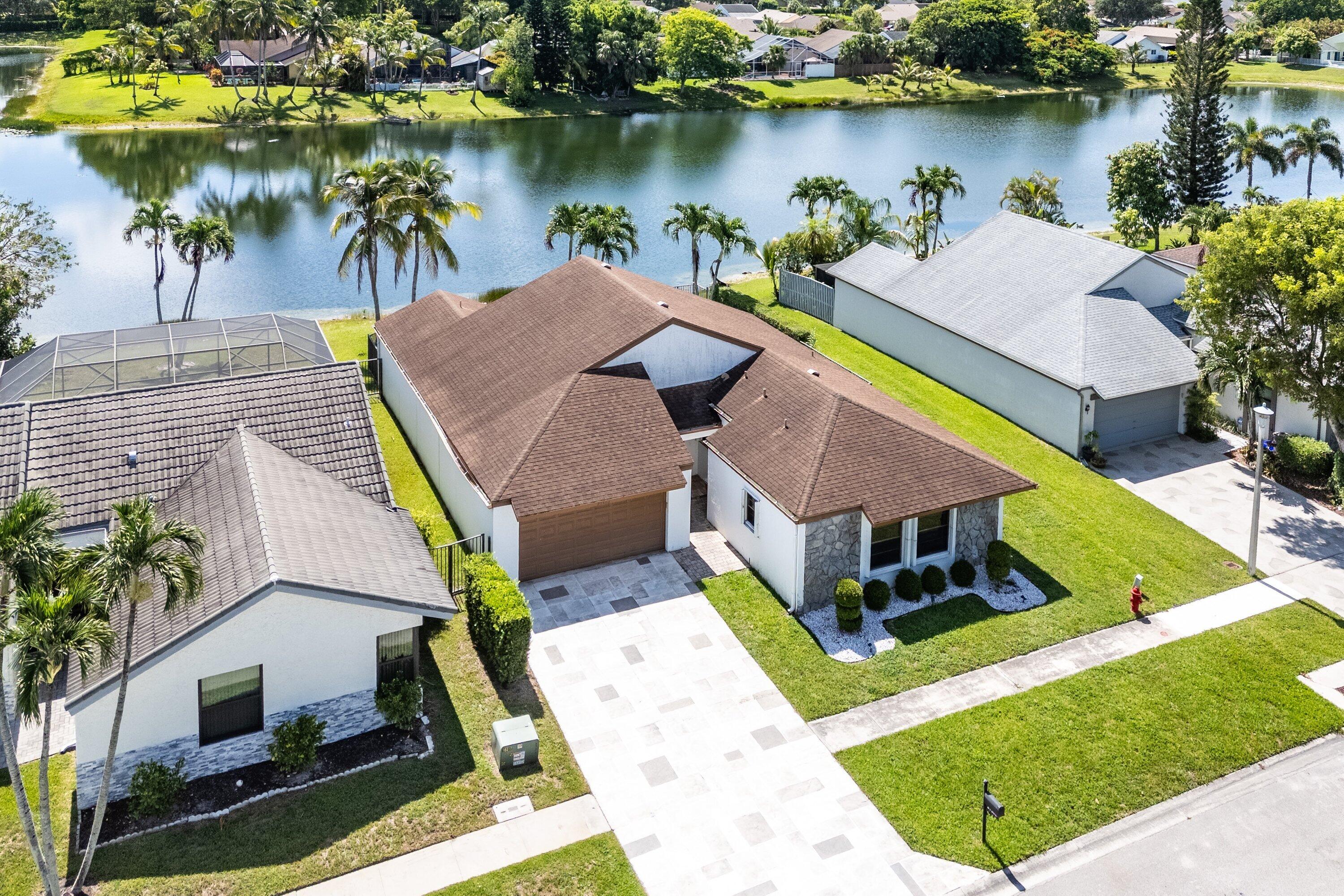 COUNTRY LANDING - Residential