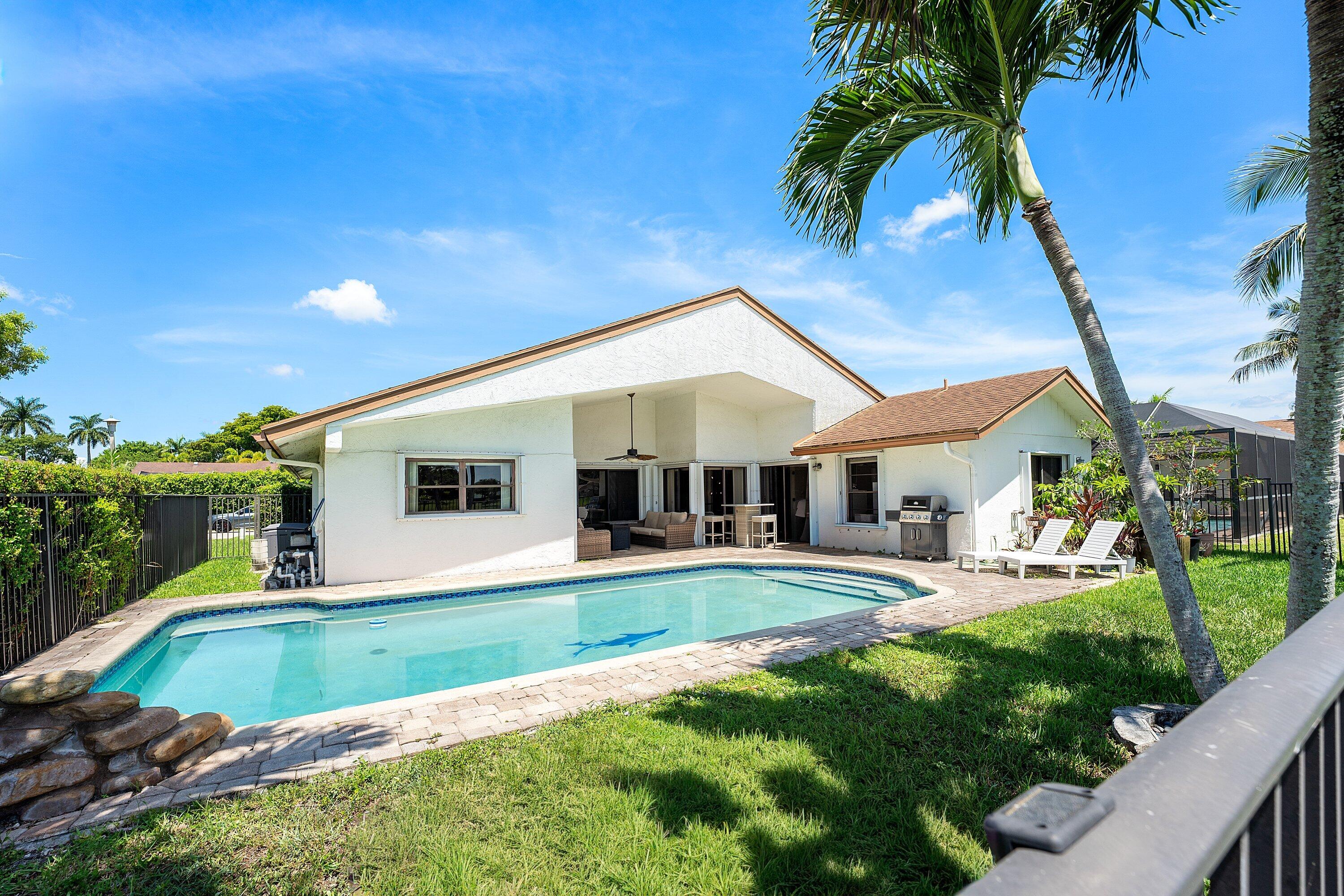 COUNTRY LANDING - Residential