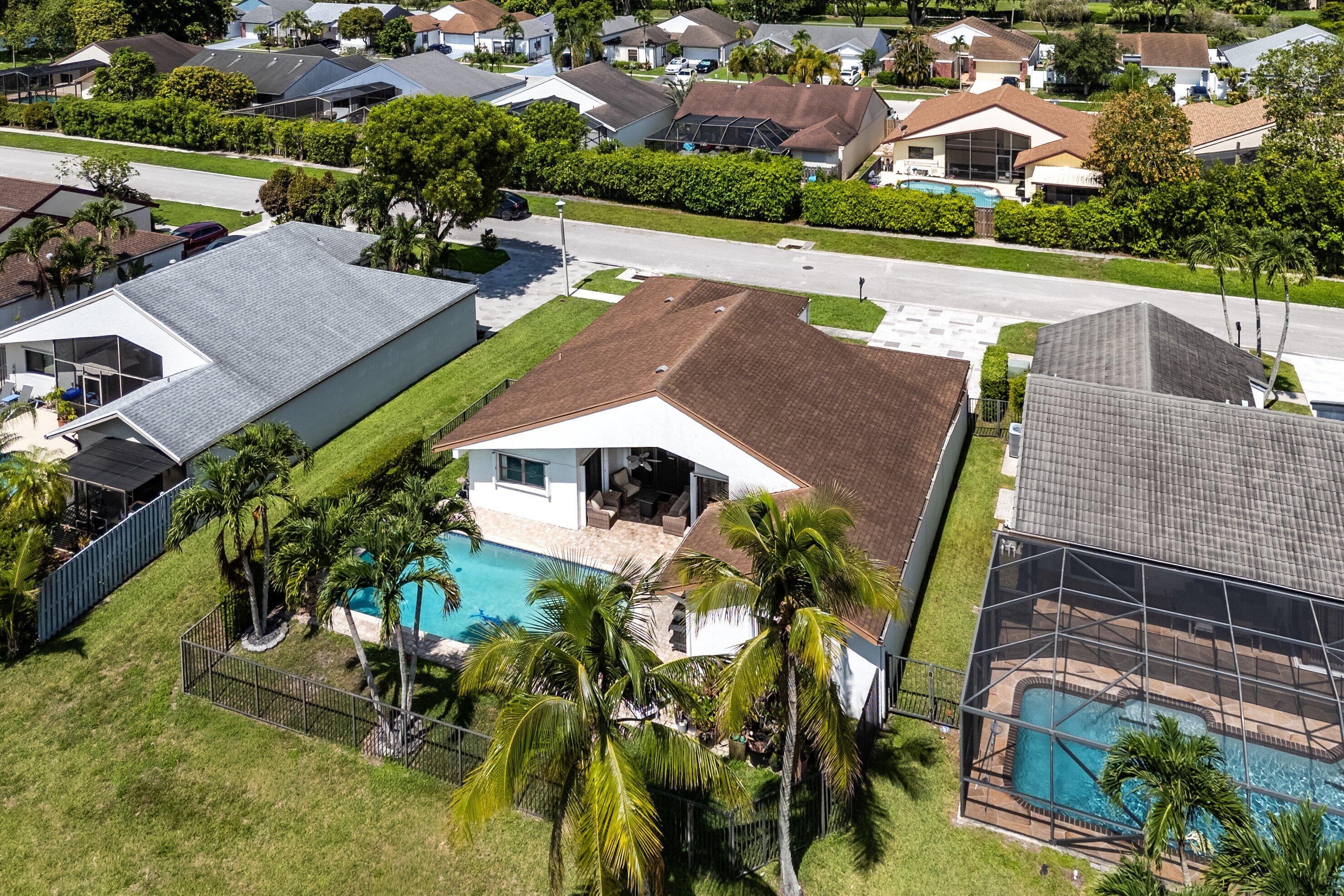 COUNTRY LANDING - Residential