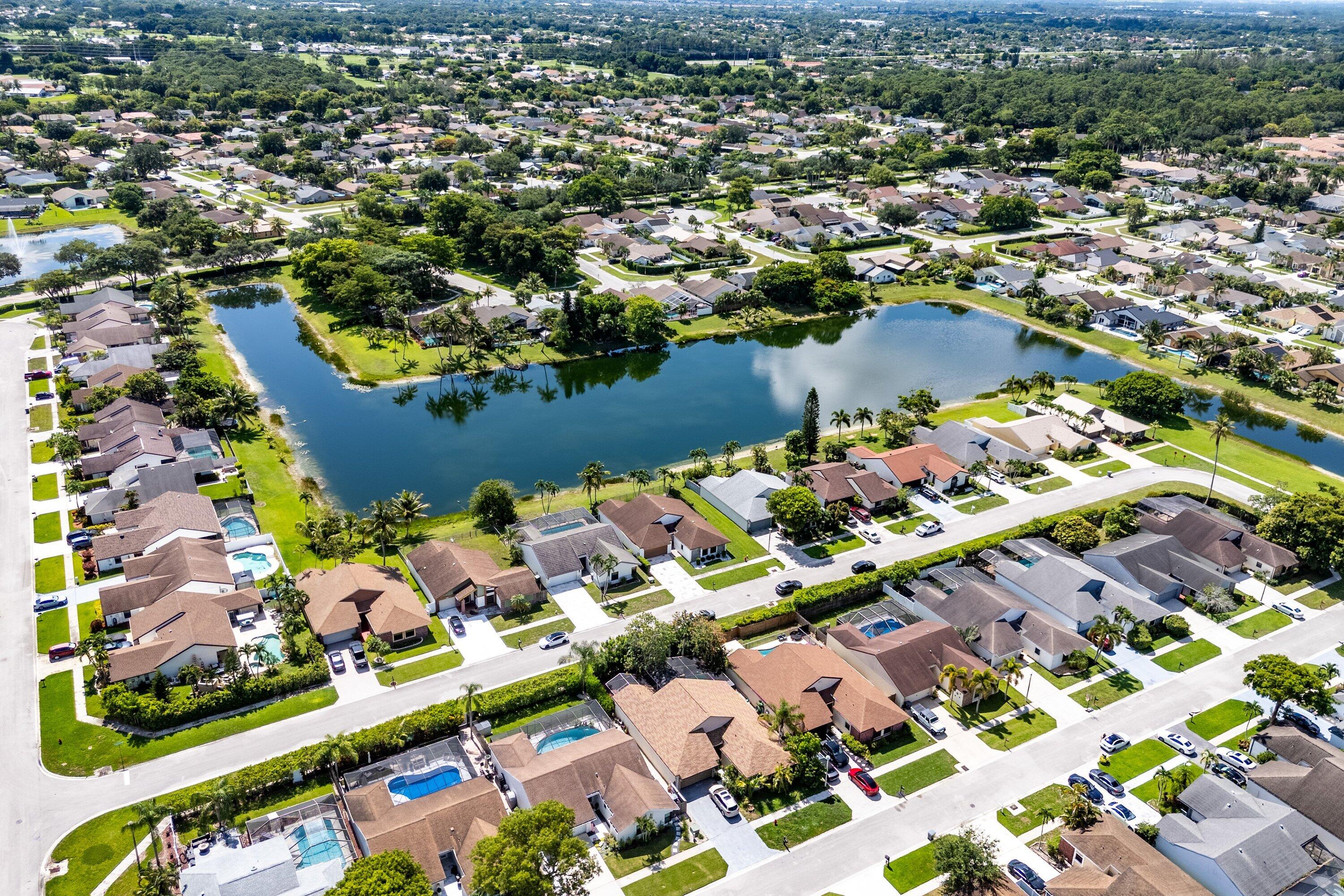 COUNTRY LANDING - Residential