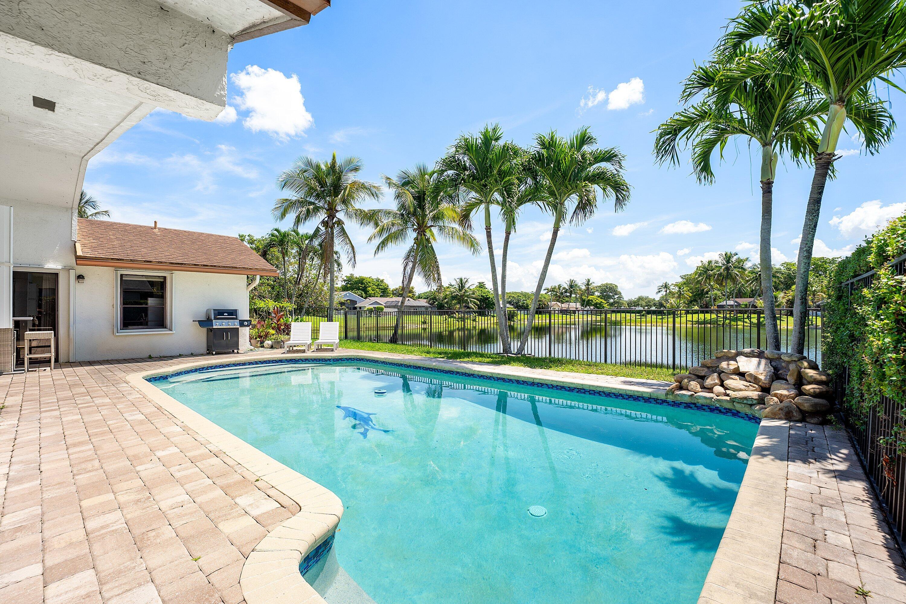 COUNTRY LANDING - Residential