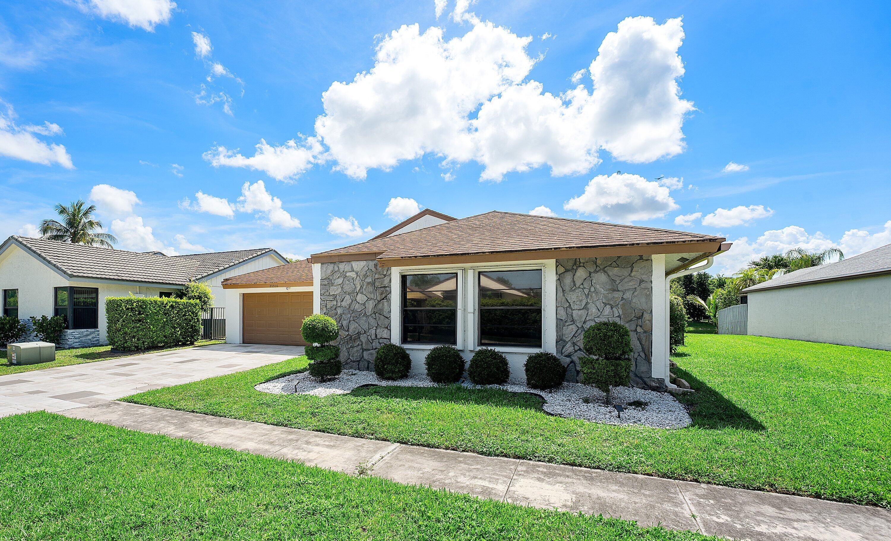 COUNTRY LANDING - Residential