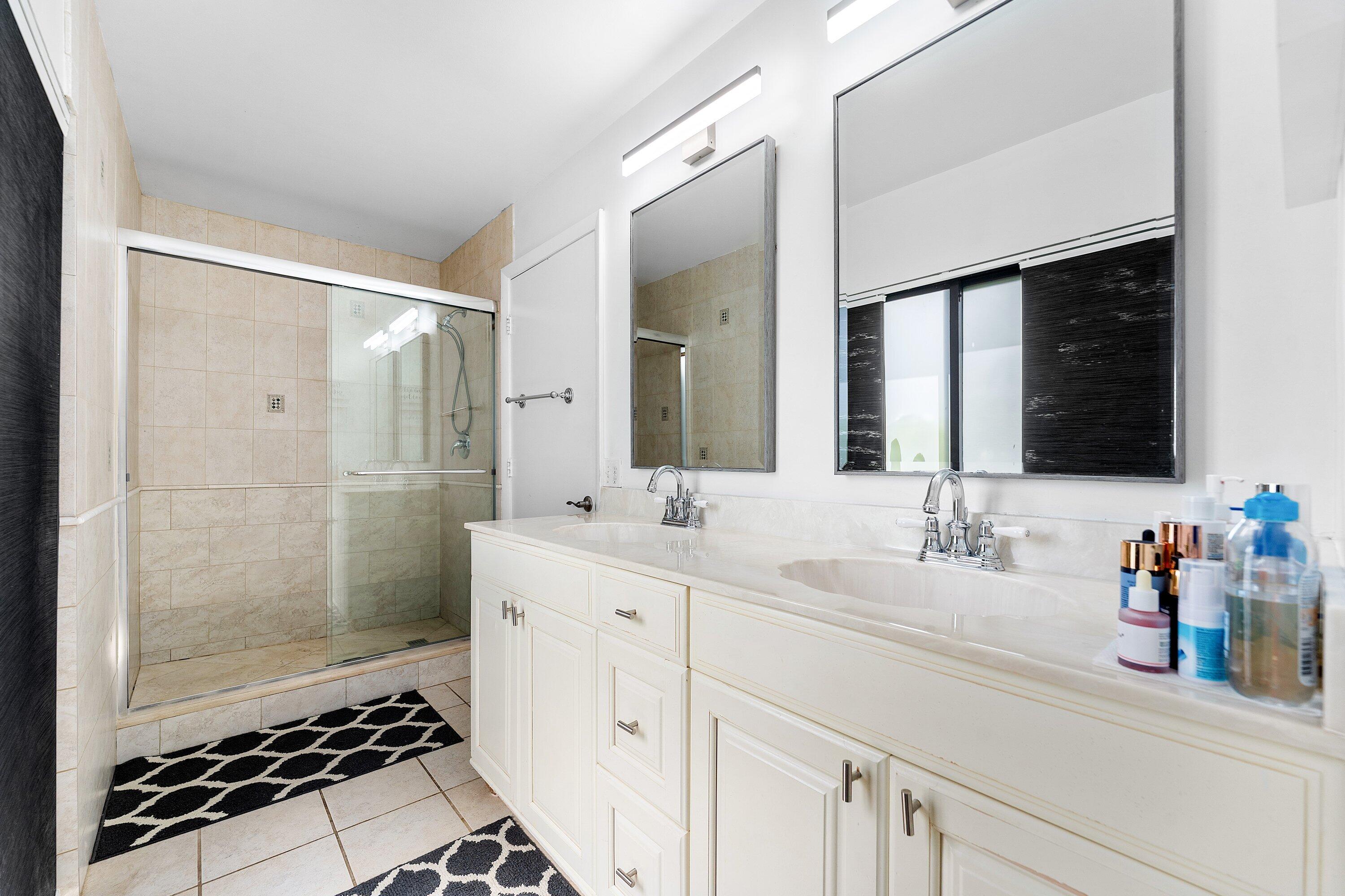 COUNTRY LANDING - Residential