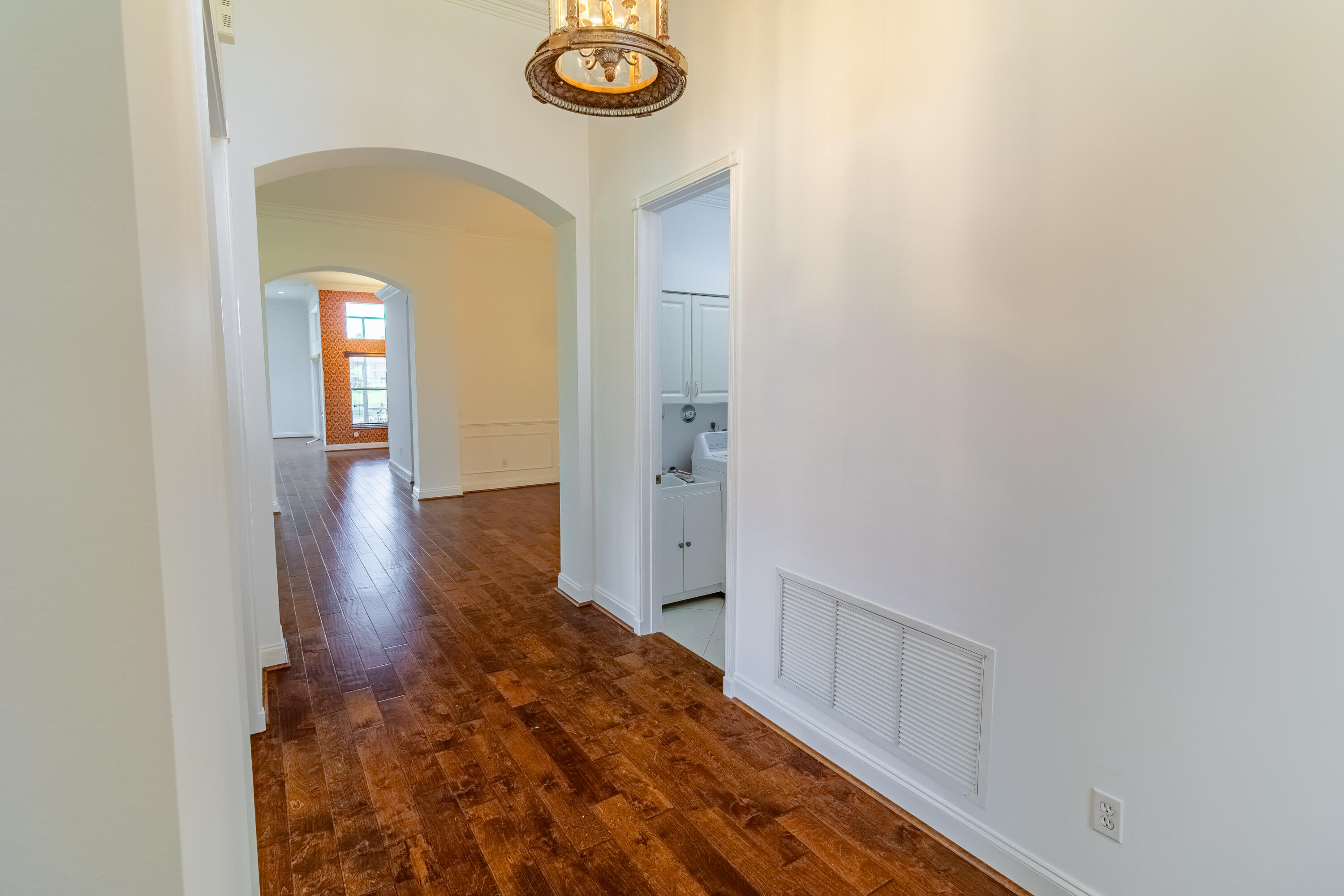 VALENCIA PALMS 6 - Residential Lease