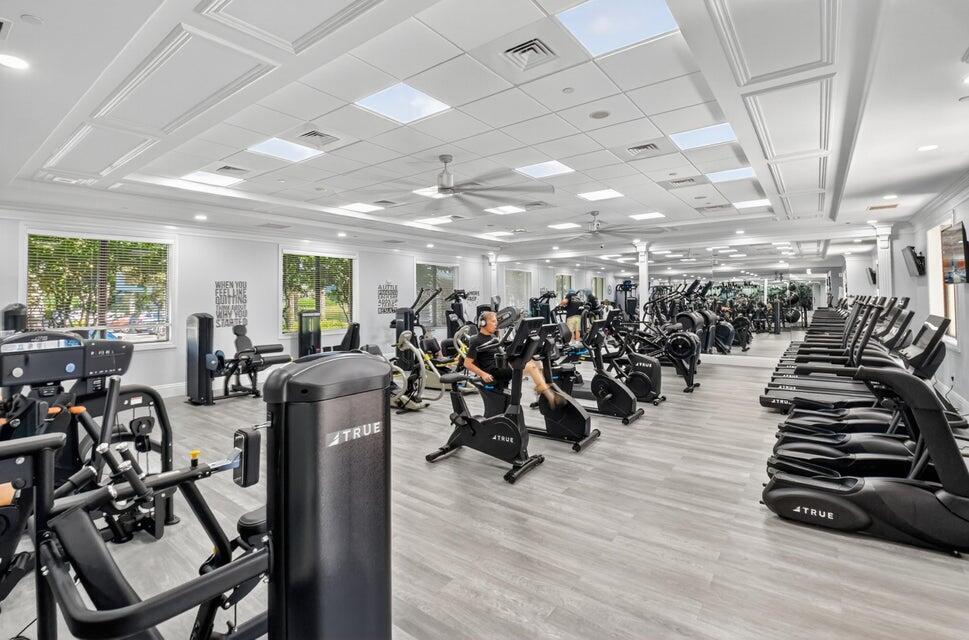 VALENCIA PALMS 6 - Residential Lease