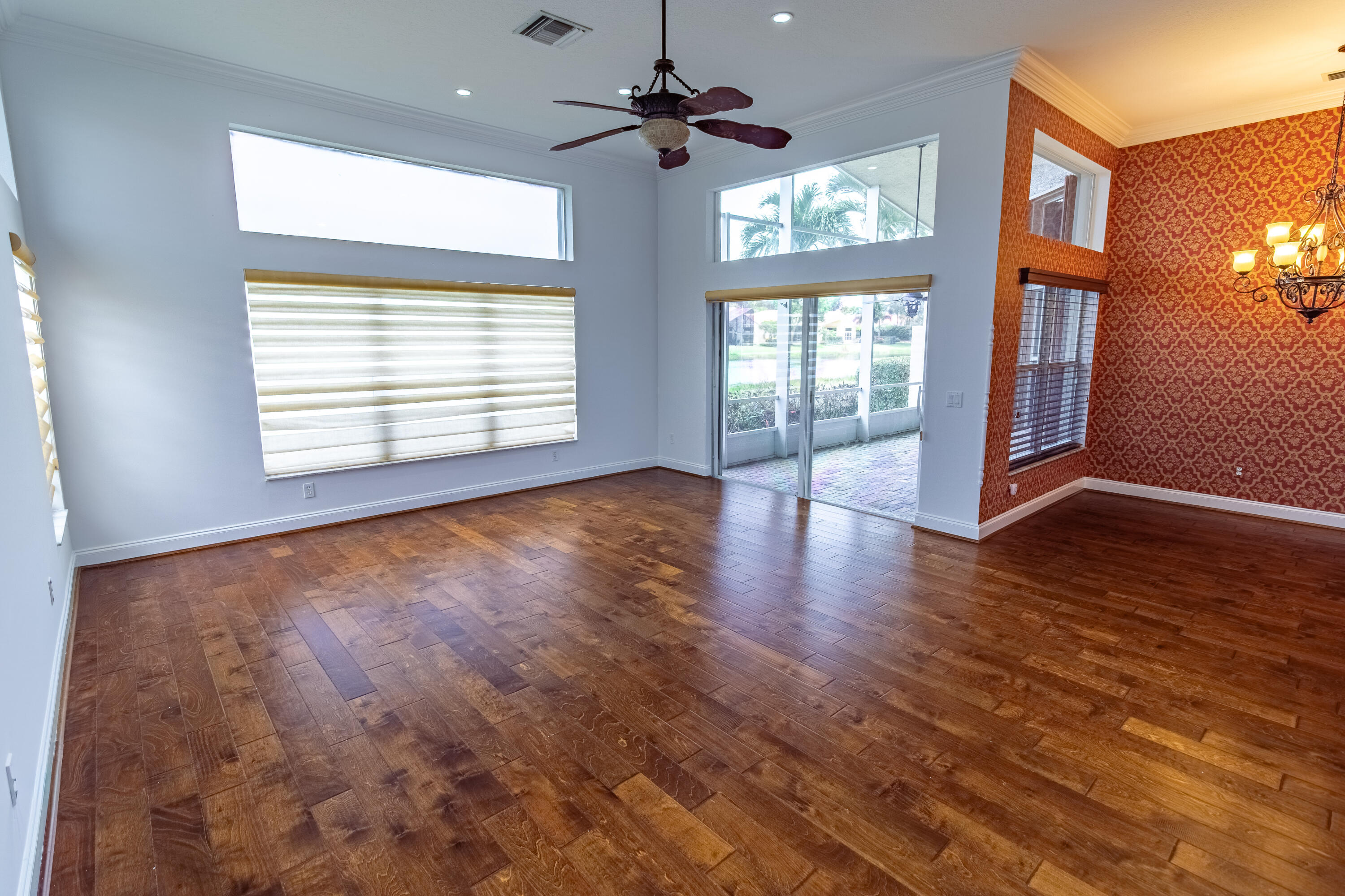 VALENCIA PALMS 6 - Residential Lease