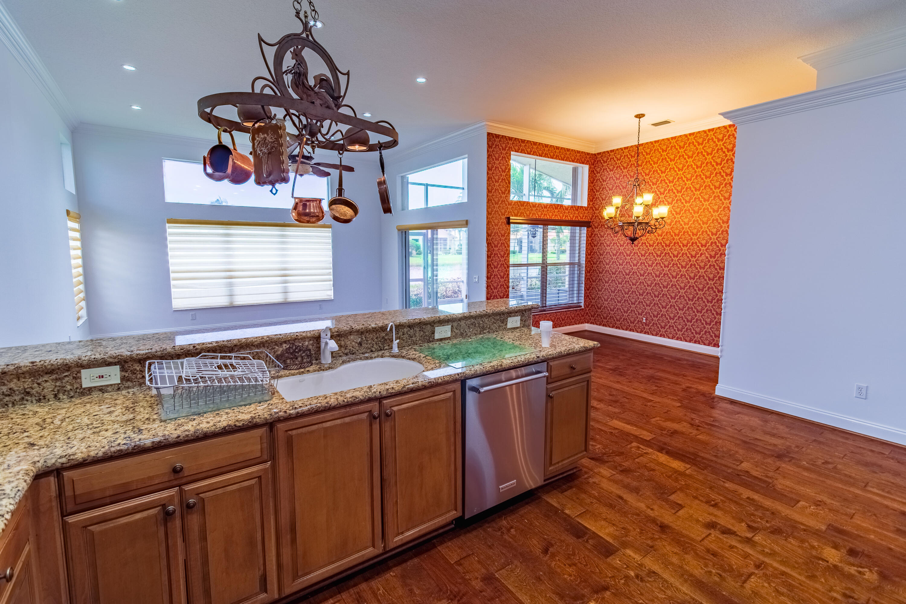 VALENCIA PALMS 6 - Residential Lease