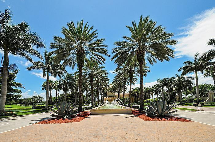 VALENCIA PALMS 6 - Residential Lease