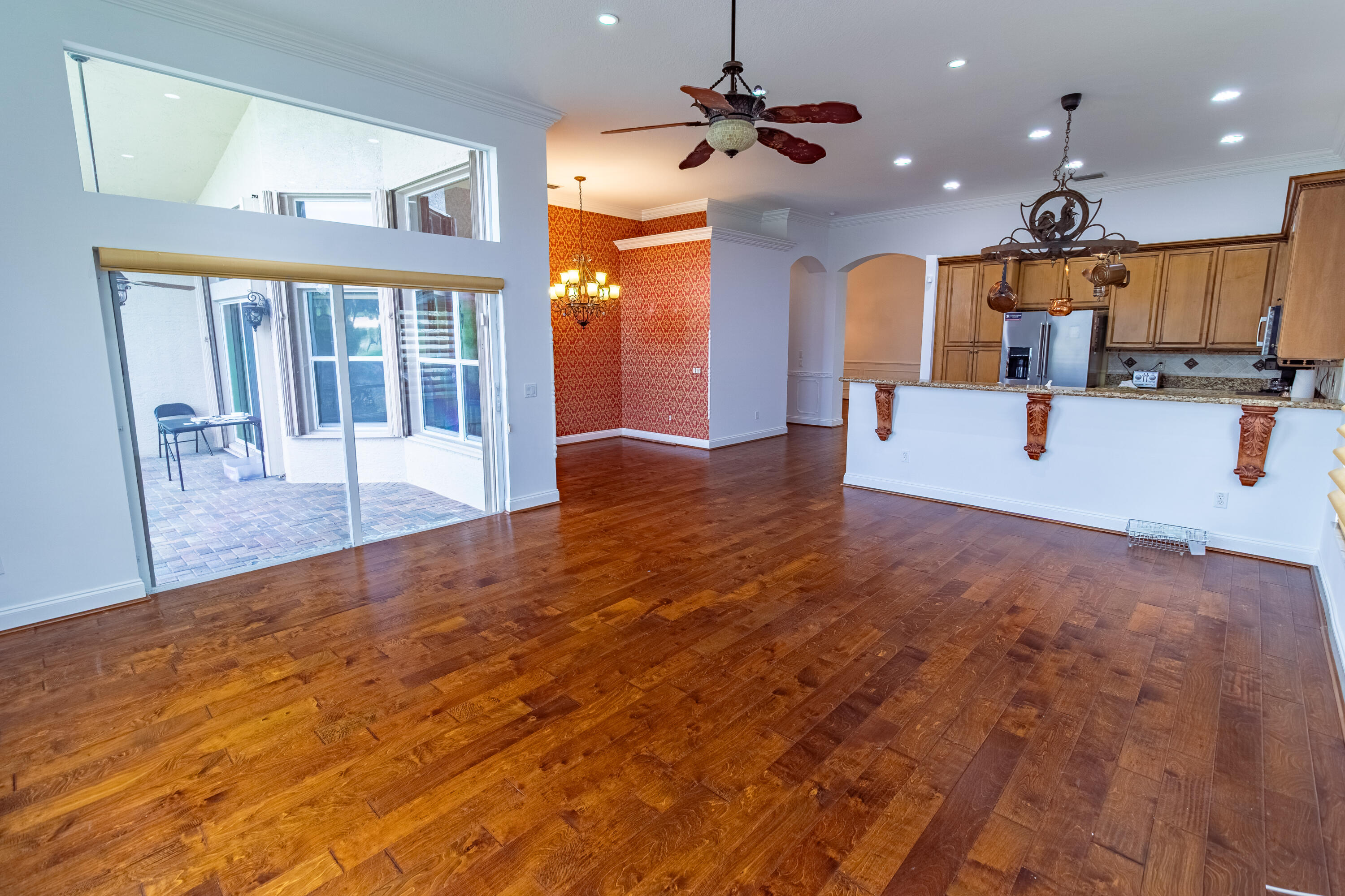 VALENCIA PALMS 6 - Residential Lease