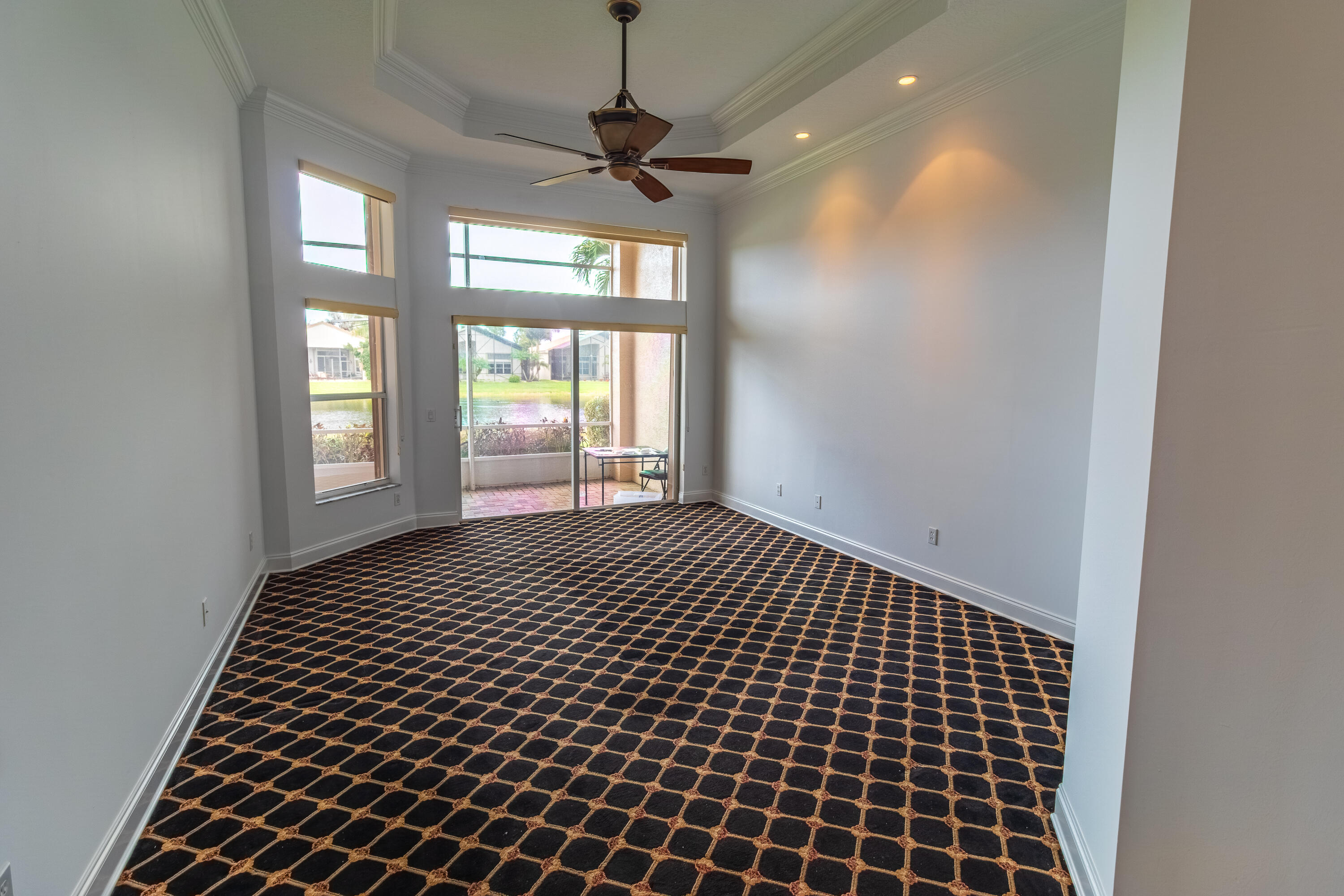 VALENCIA PALMS 6 - Residential Lease