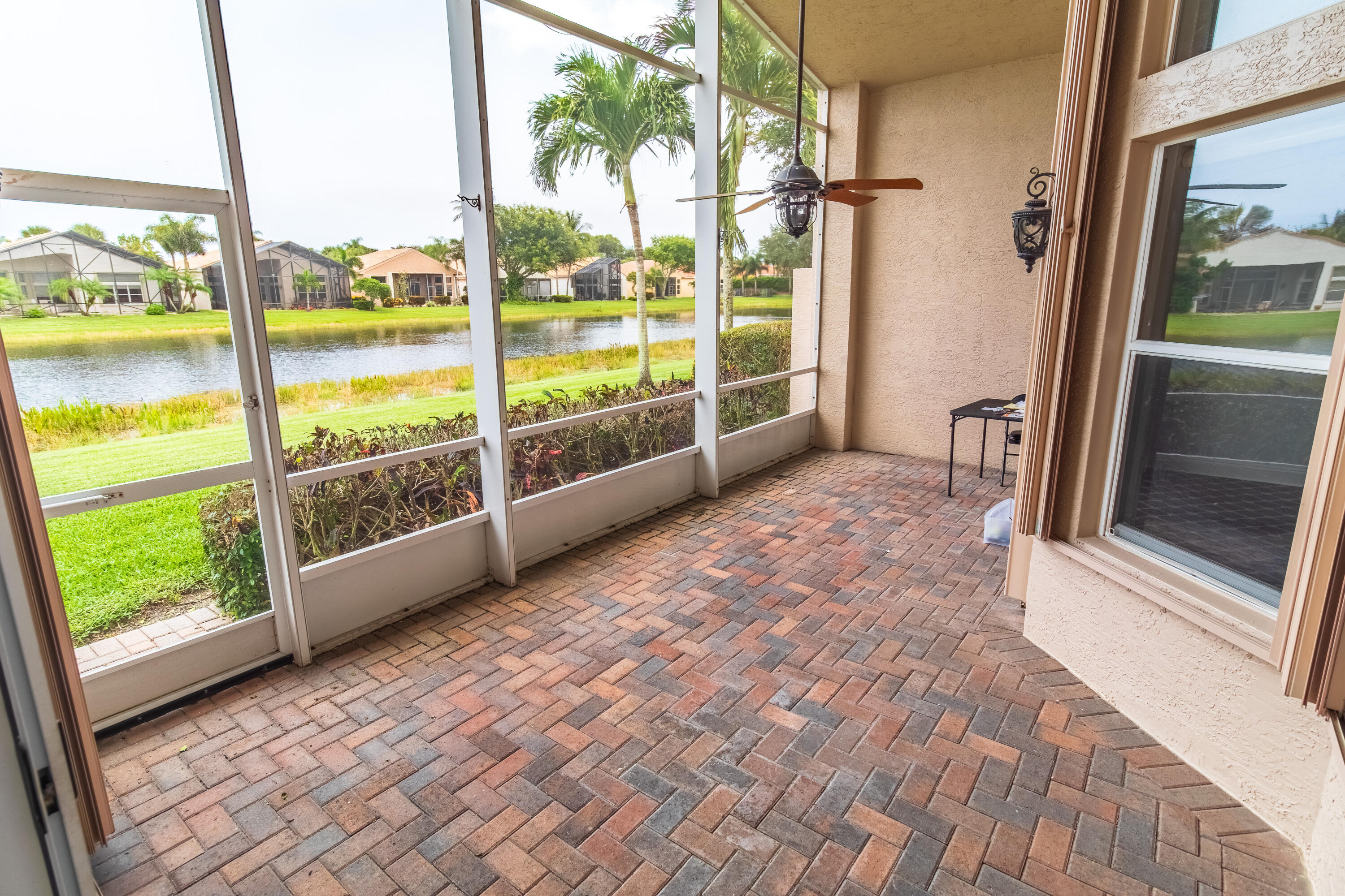 VALENCIA PALMS 6 - Residential Lease