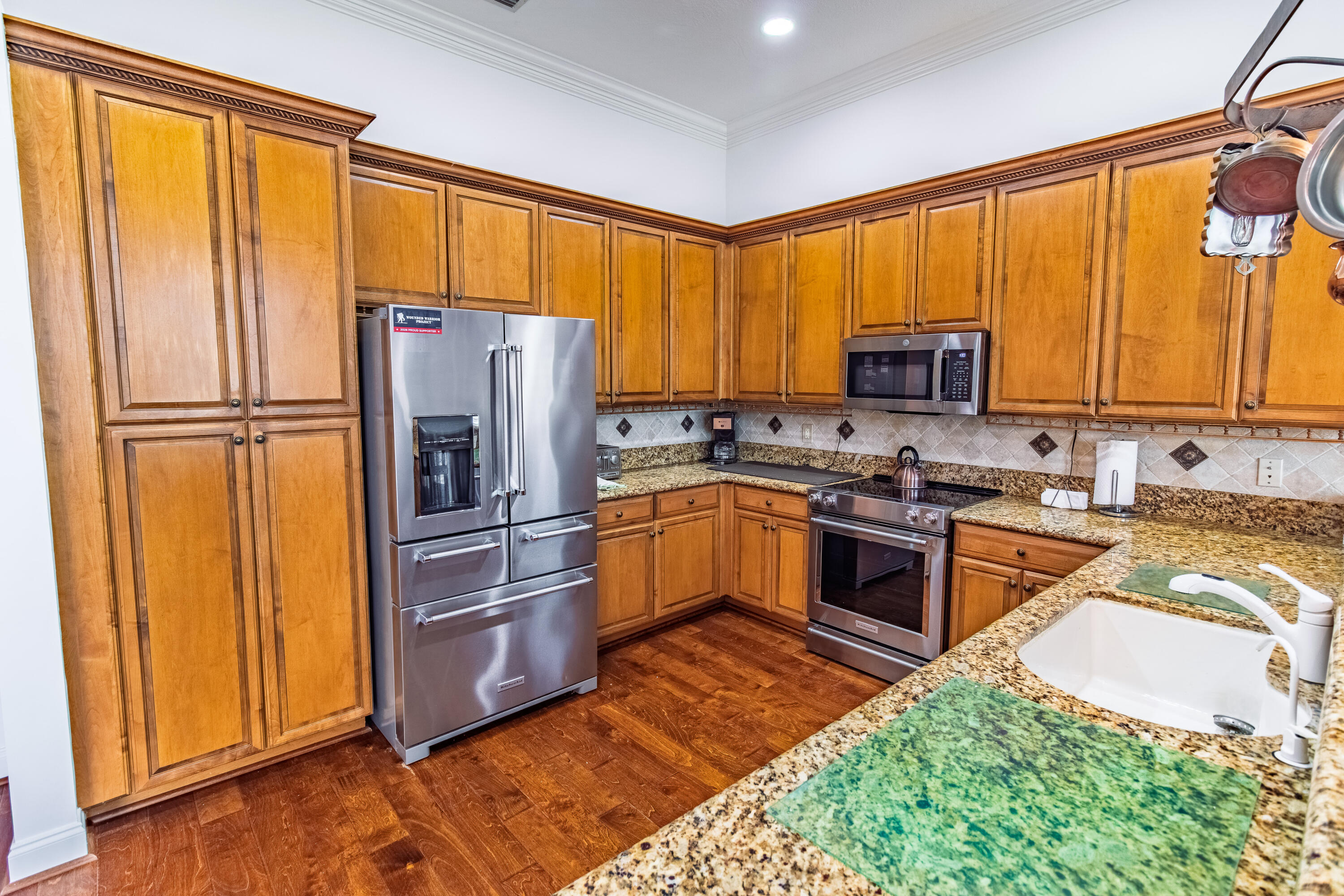 VALENCIA PALMS 6 - Residential Lease