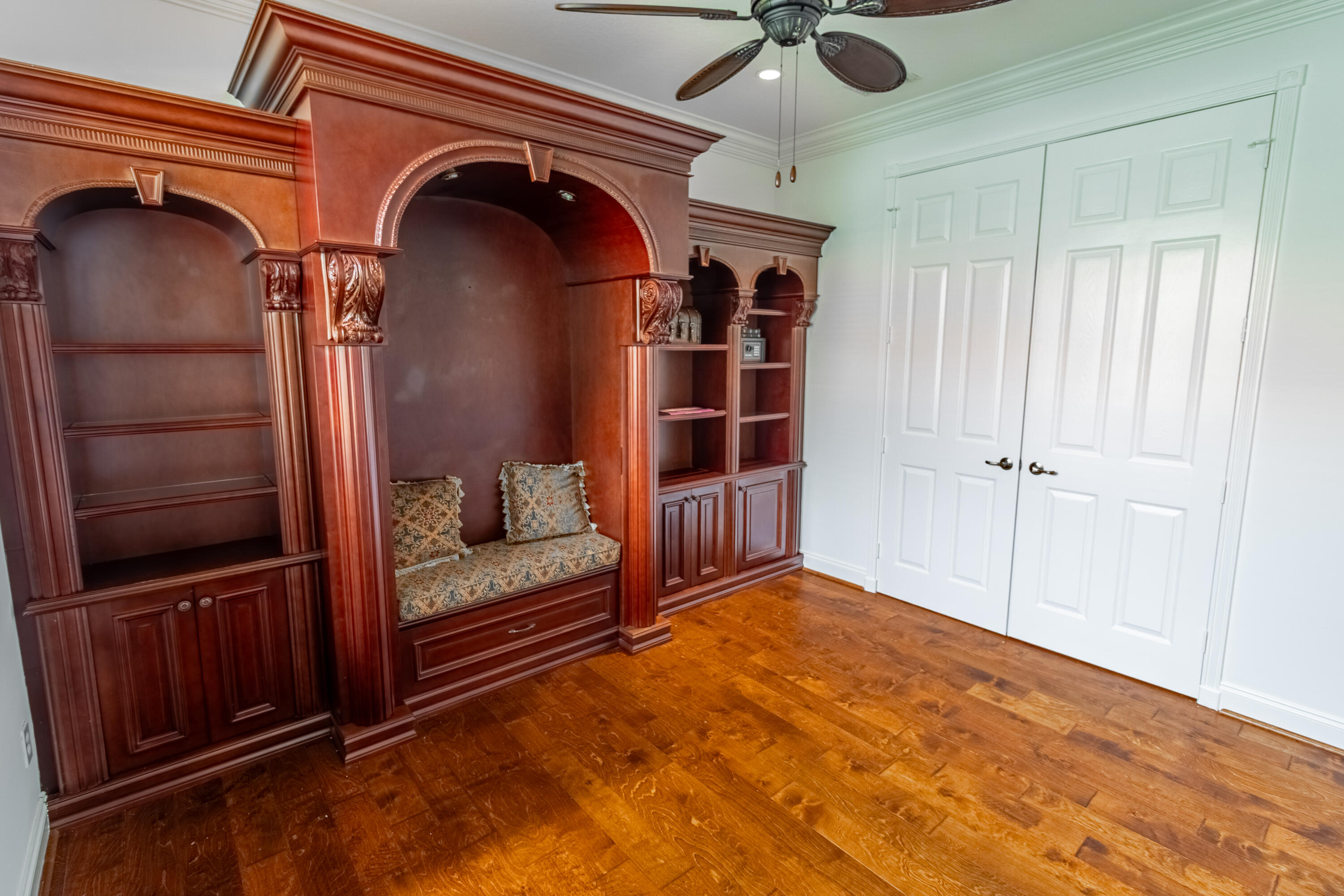 VALENCIA PALMS 6 - Residential Lease