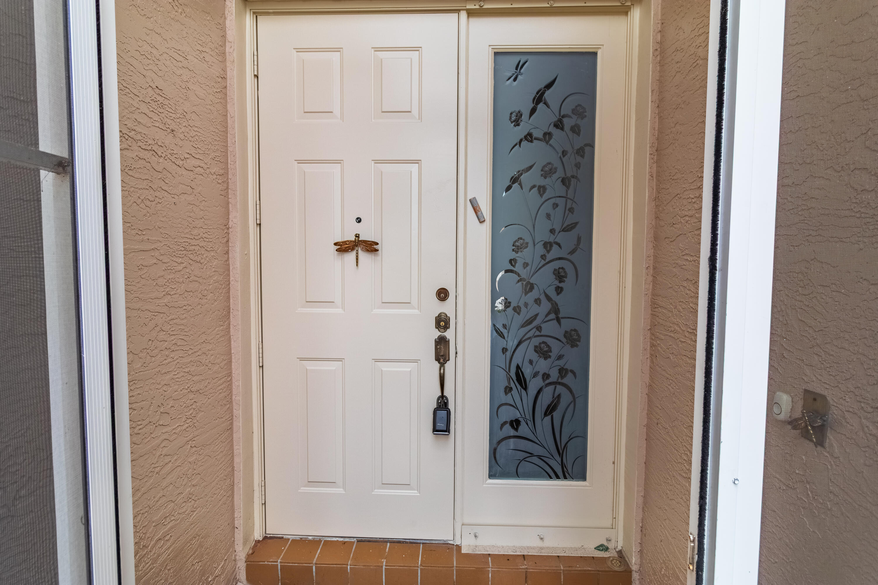 VALENCIA PALMS 6 - Residential Lease