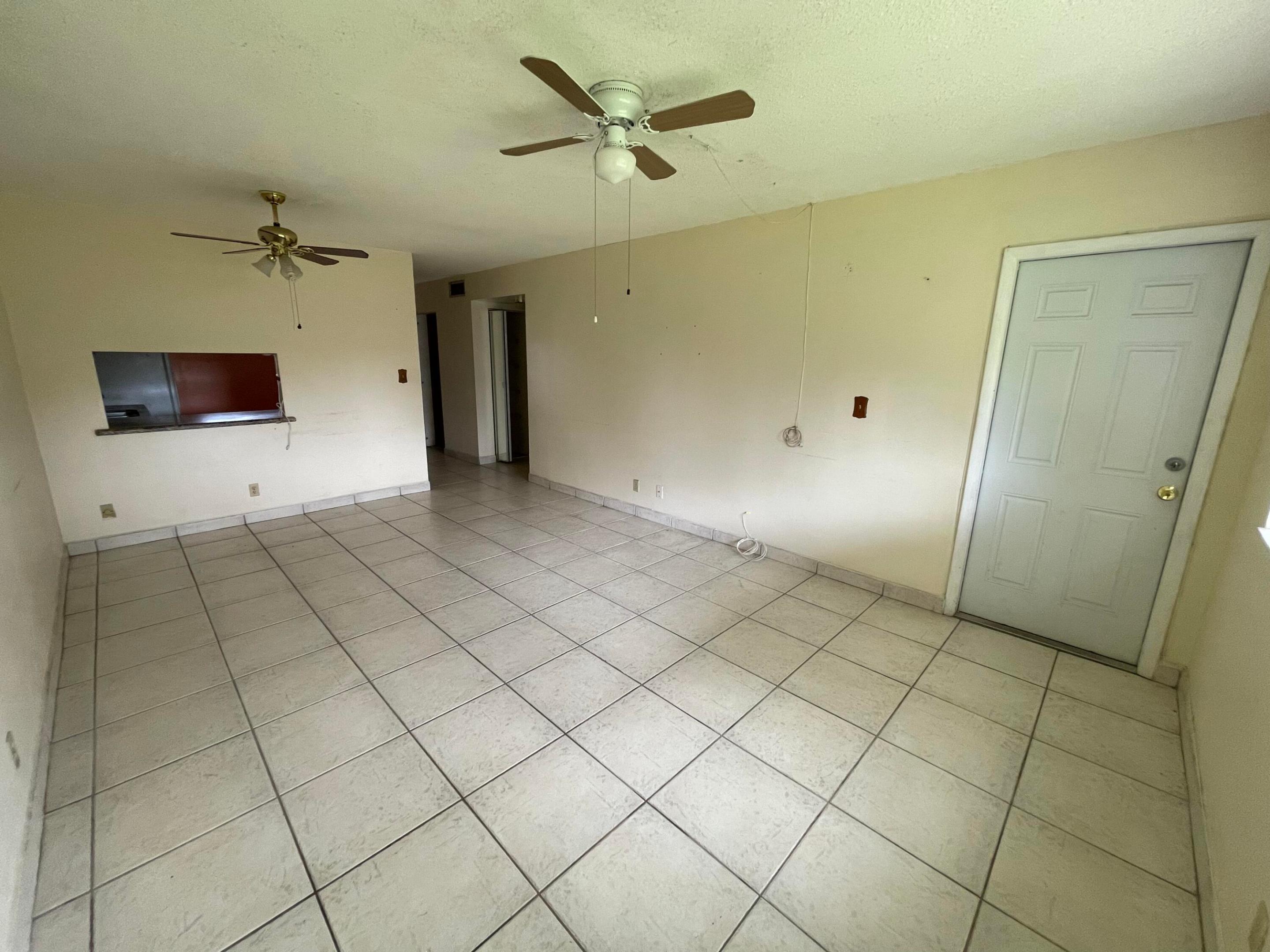 LAKE CLARKE GARDENS CONDO 18 - Residential