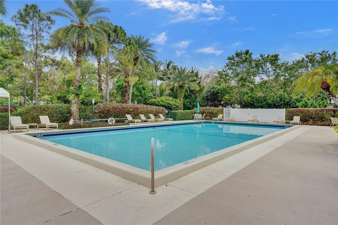 PALM AIRE - Residential