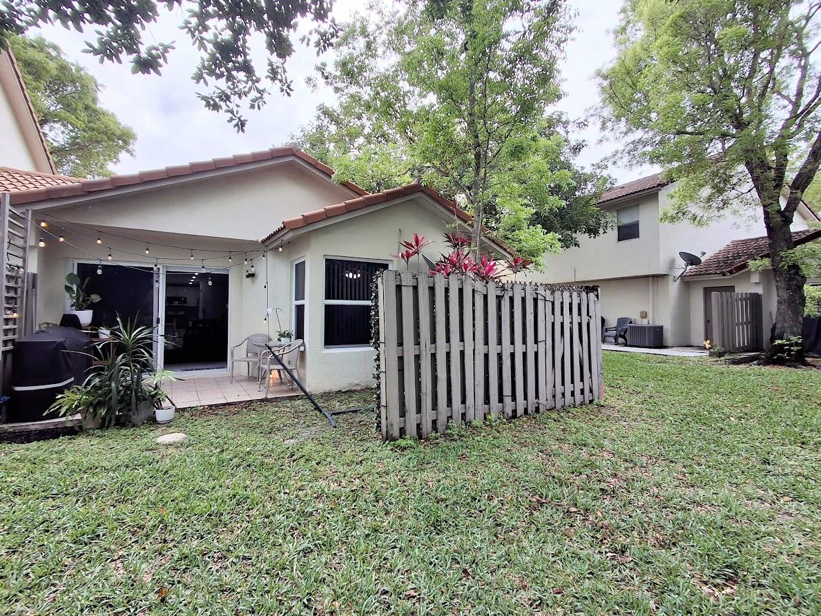 PEMBROKE POINTE - Residential