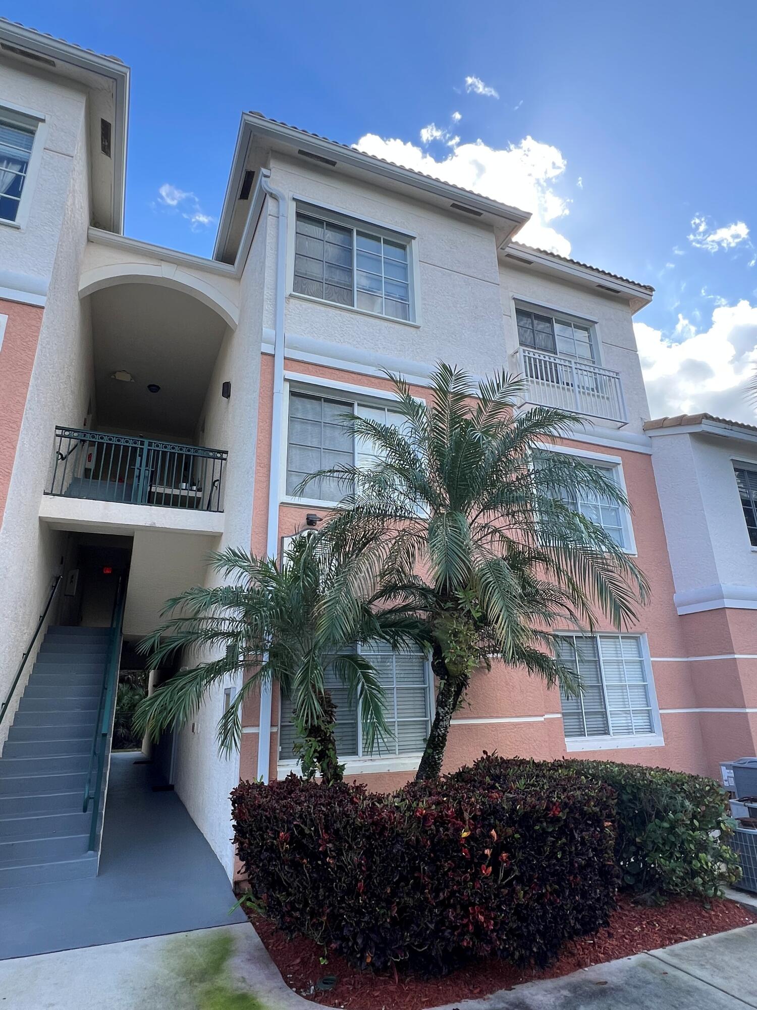 No waiting period for rentals-an investor's dream.  Perfect location in the middle of everything! This Palm Beach Gardens resort style condo community is close to pristine beaches, restaurants, shopping, championship golf, tennis, pickleball and more! You name it-this area has it all!  Gated community w/amenities including a large, heated pool, updated fitness center, clubhouse, grill area, putting green and play area just to name a few. Low Condo fee includes first class amenities, roof maintenance, bldg. insurance and security. Play beach volleyball or relax at the tropical pool after cooking out in the grill area.  Pet friendly neighborhood has walking trails & car wash area.  One assigned parking spot. Third floor 1/1 has office space & hurricane protection.  Schedule a showing today!