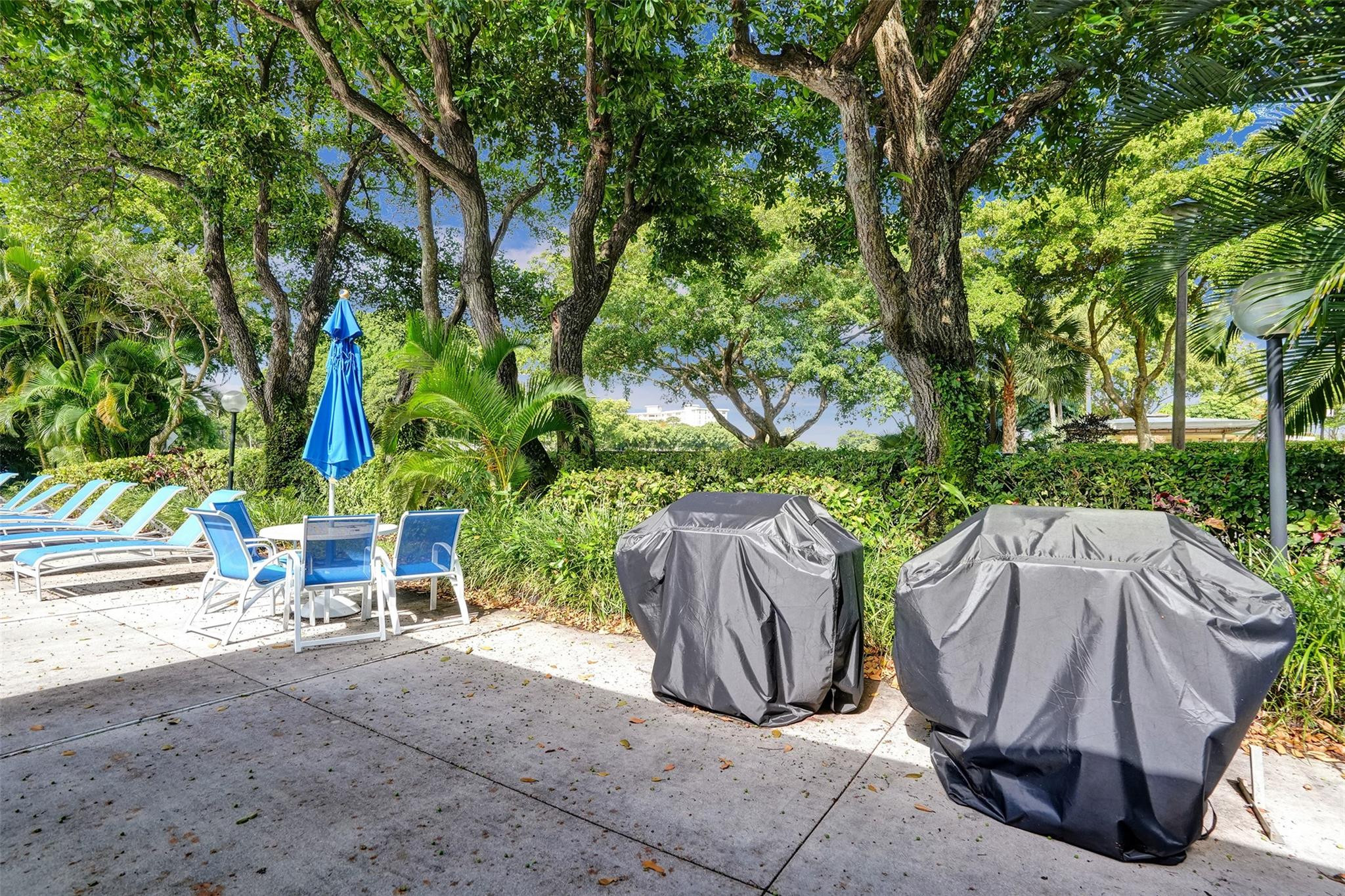 NO 53 PALM-AIRE COUNTRY CLUB - Residential