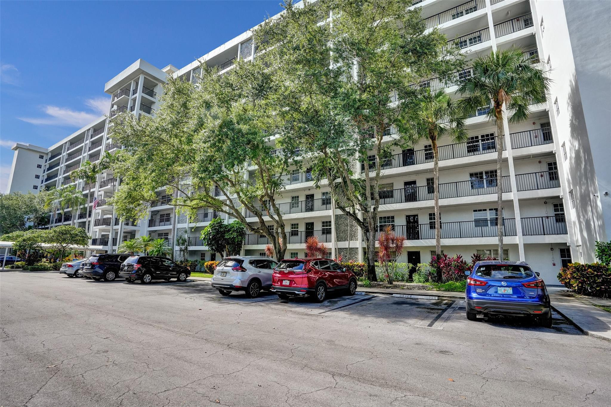 NO 53 PALM-AIRE COUNTRY CLUB - Residential