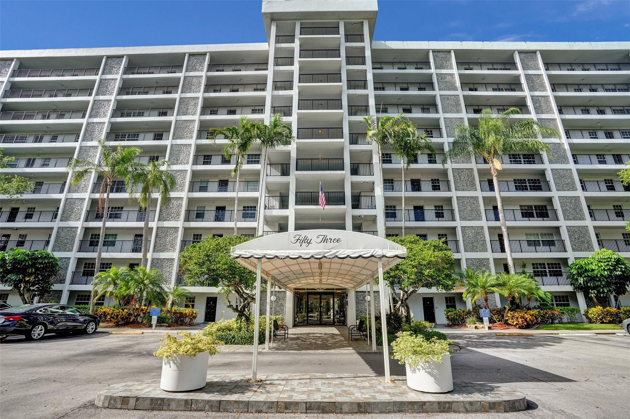NO 53 PALM-AIRE COUNTRY CLUB - Residential