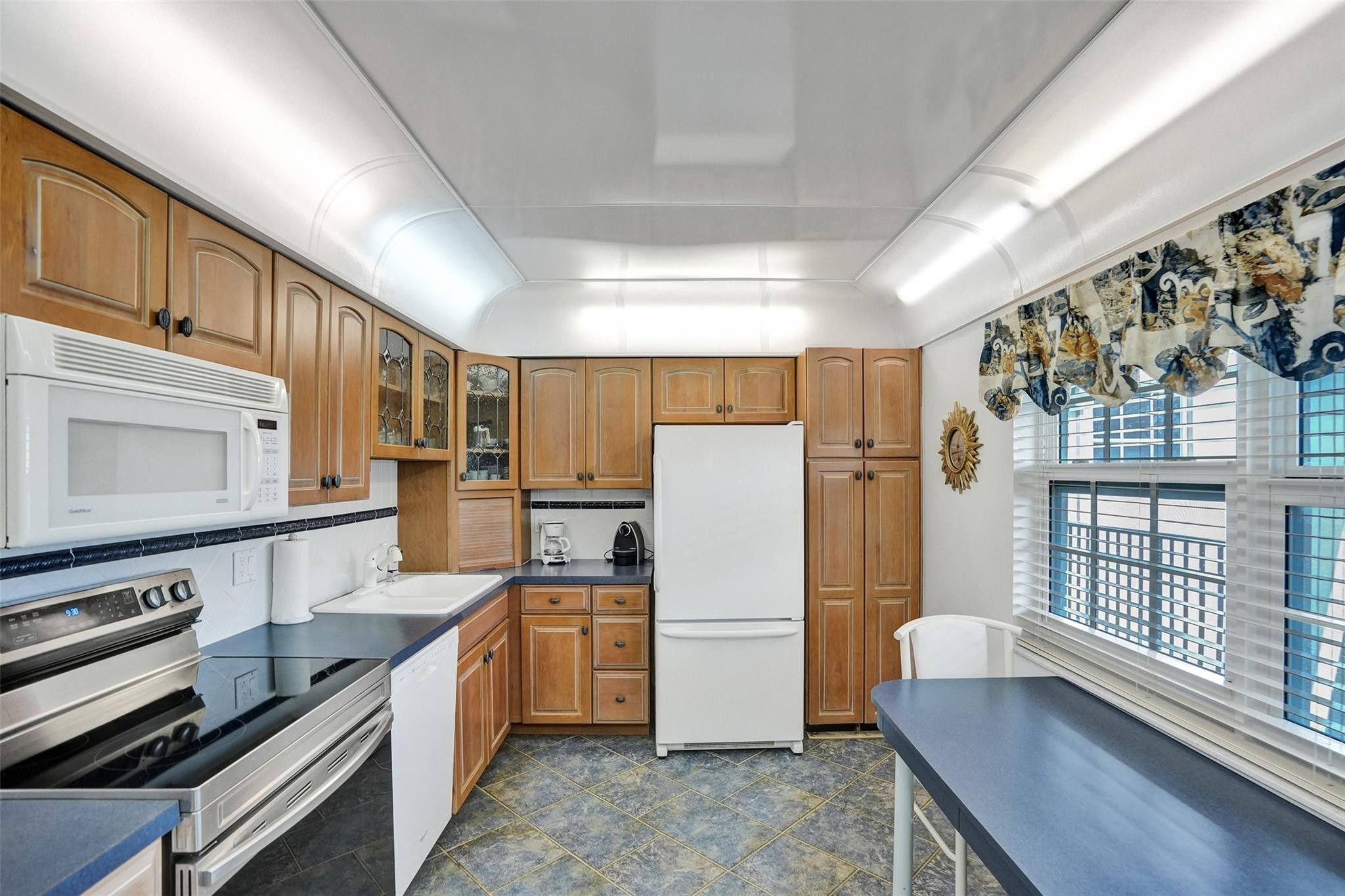 NO 53 PALM-AIRE COUNTRY CLUB - Residential