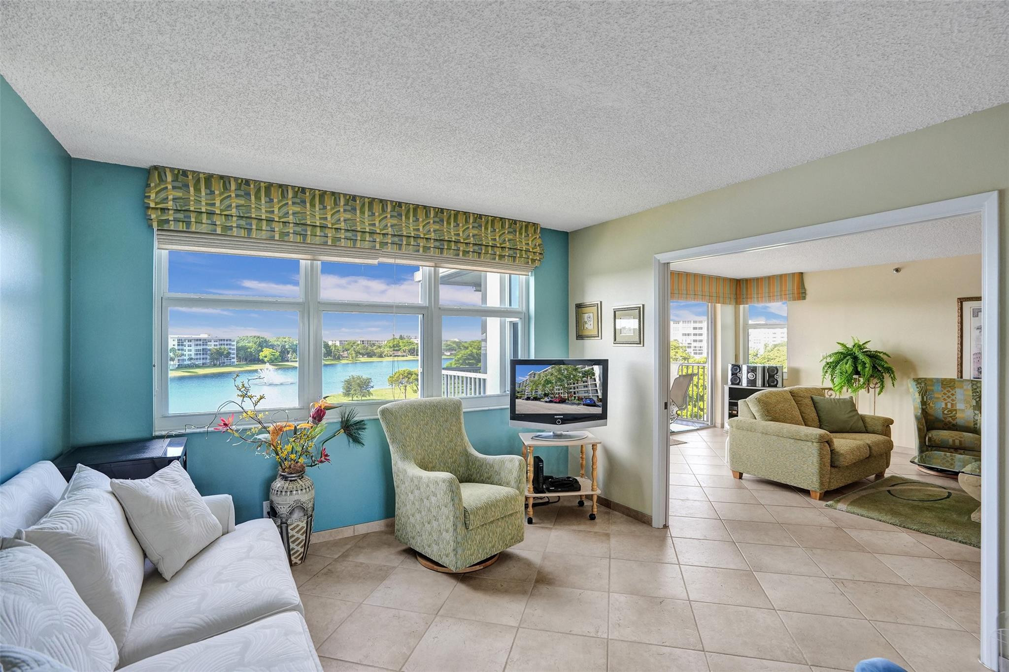 NO 53 PALM-AIRE COUNTRY CLUB - Residential