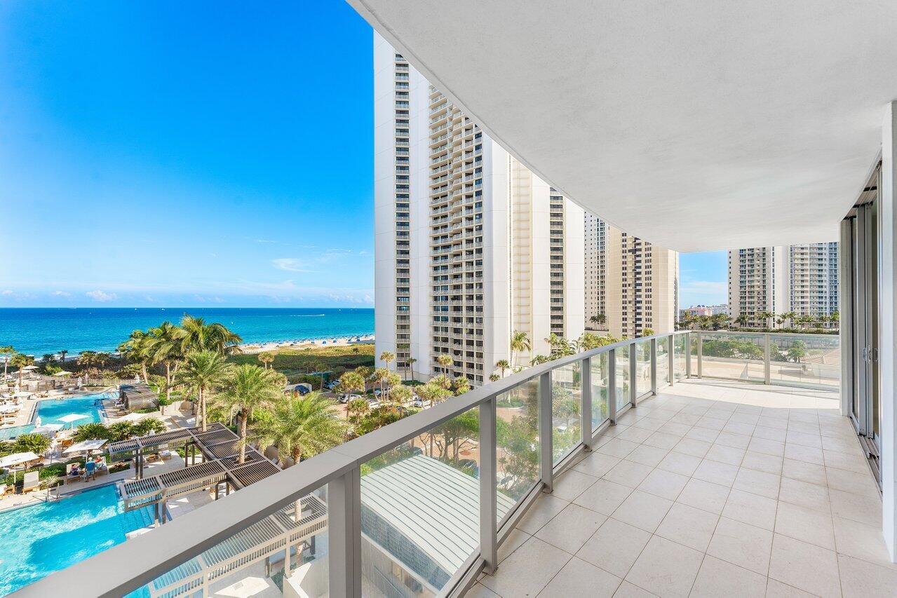 AMRIT OCEAN RESORT & RESIDENCES - Residential