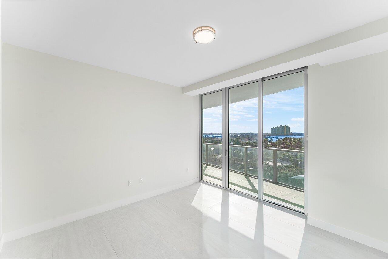 AMRIT OCEAN RESORT & RESIDENCES - Residential