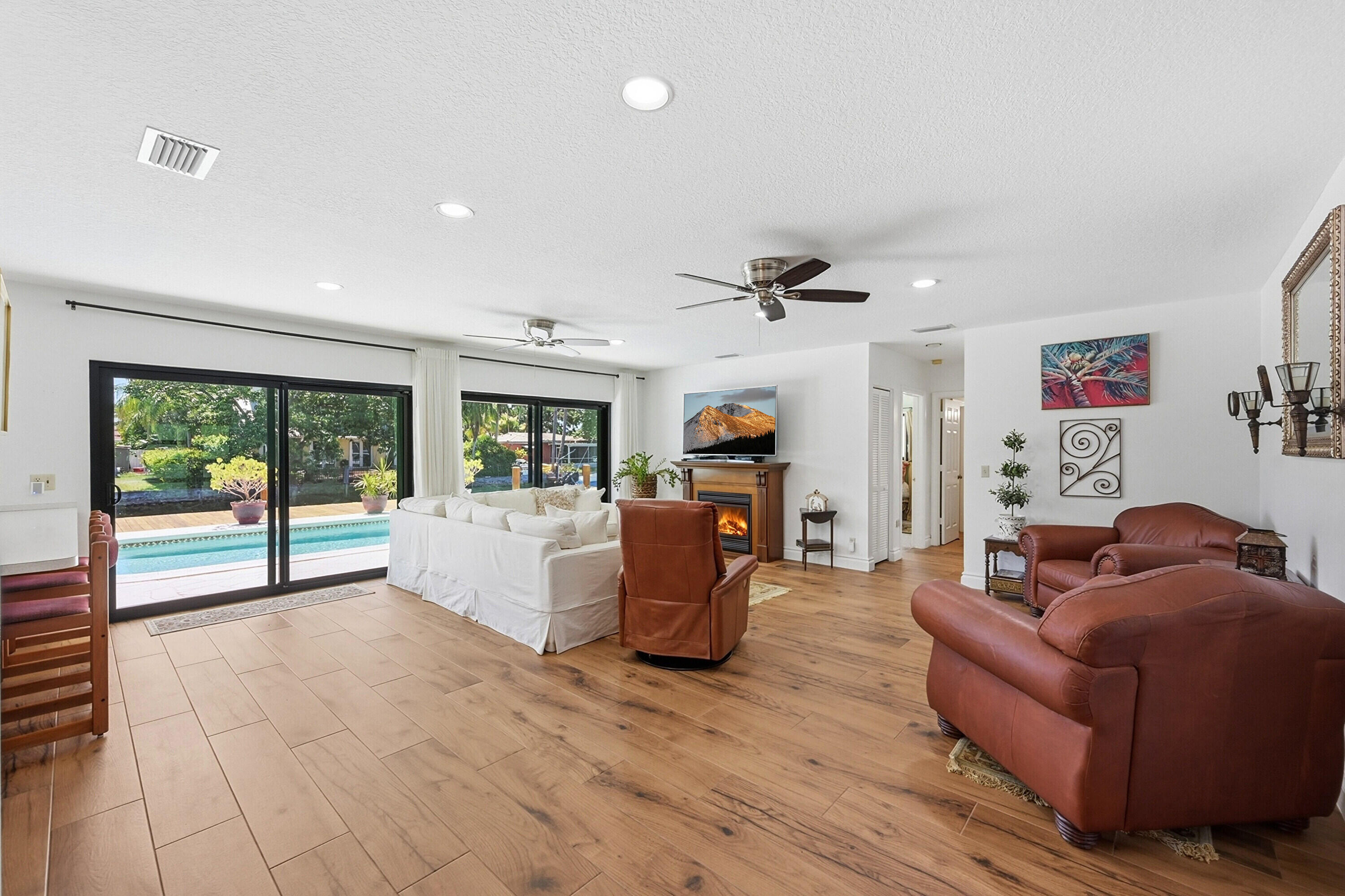 SNUG HARBOR SEC TWO - Residential