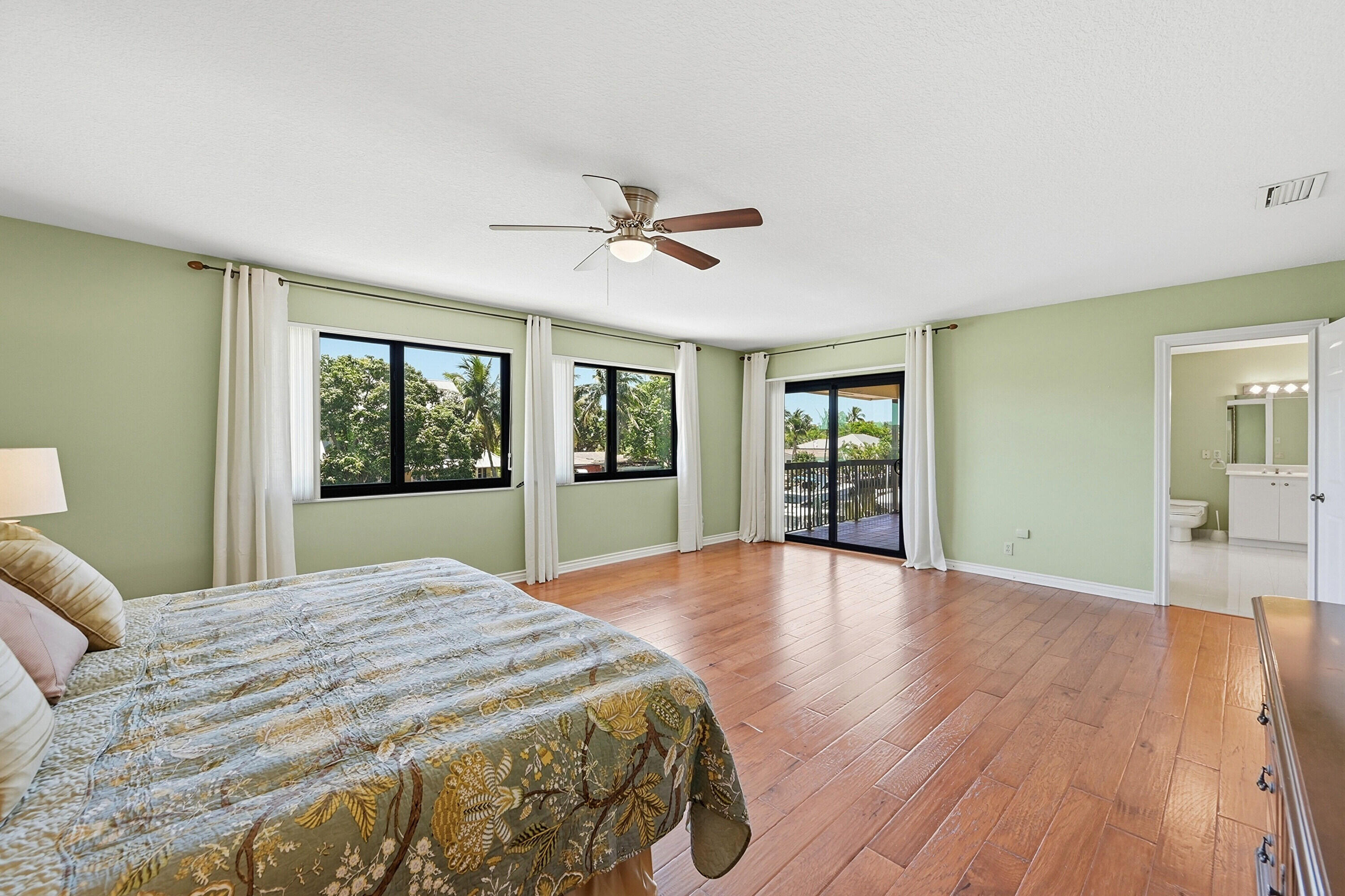 SNUG HARBOR SEC TWO - Residential