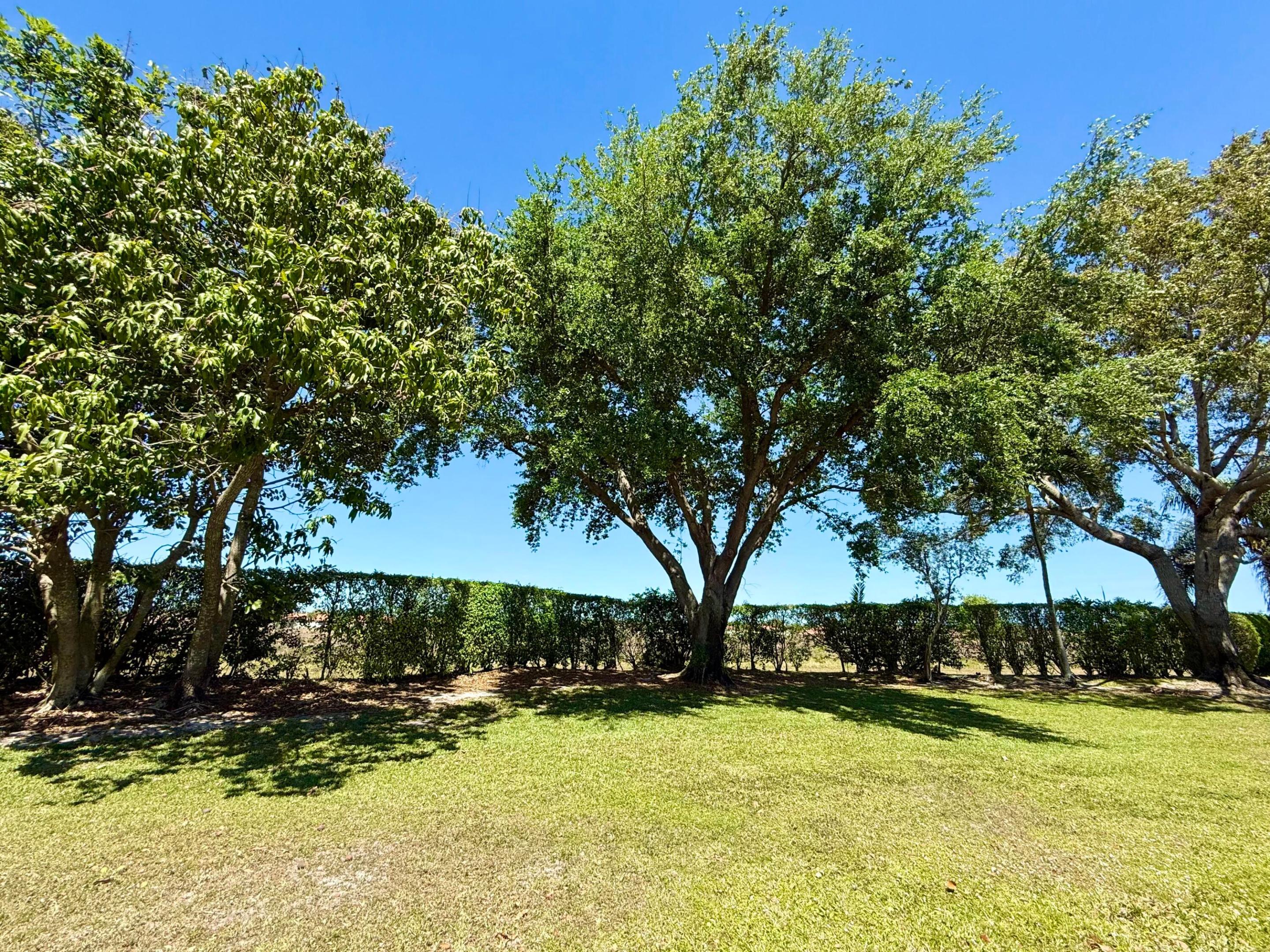 LAKES AT BOCA RATON PAR K - Residential Lease