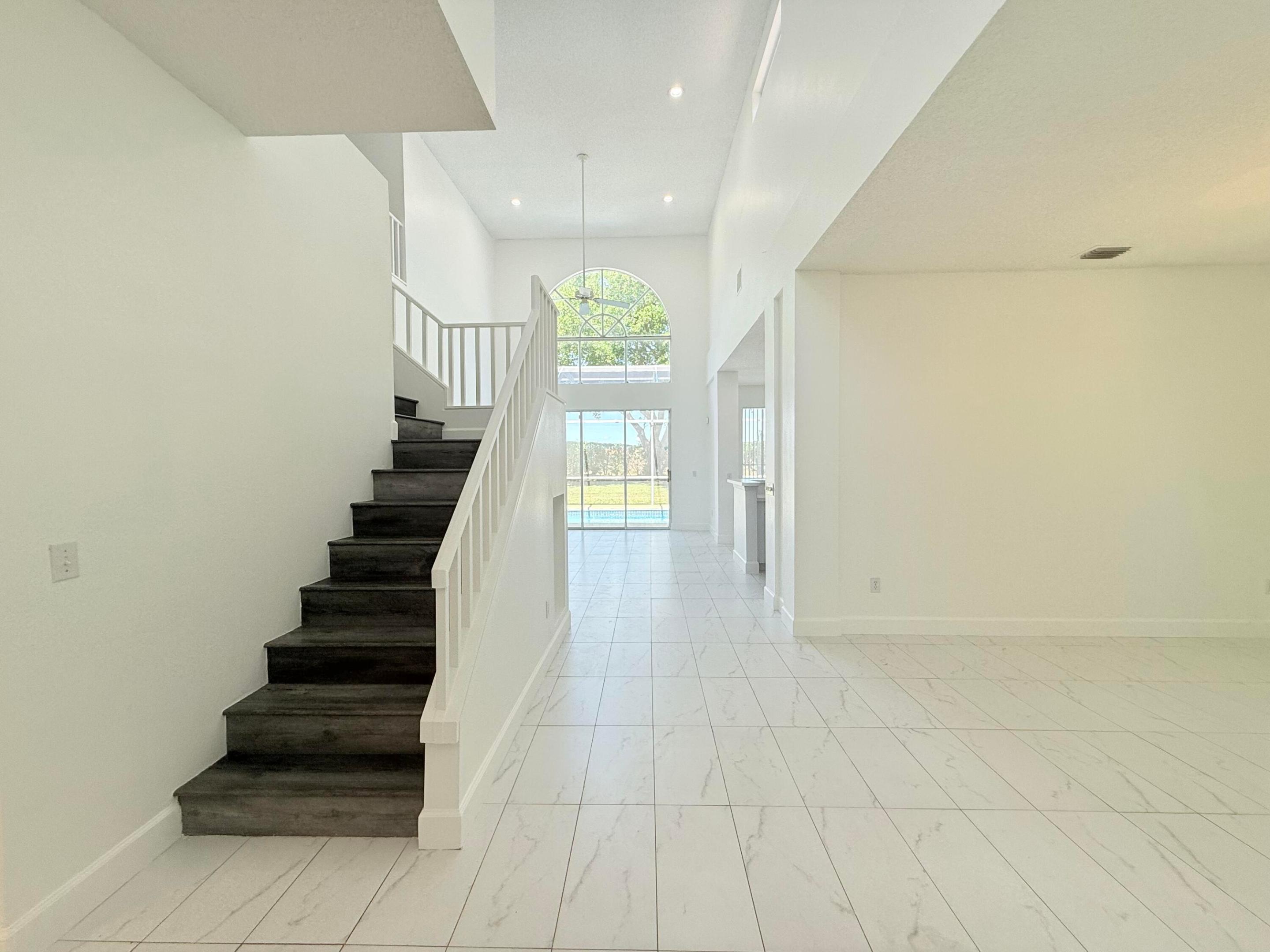 LAKES AT BOCA RATON PAR K - Residential Lease