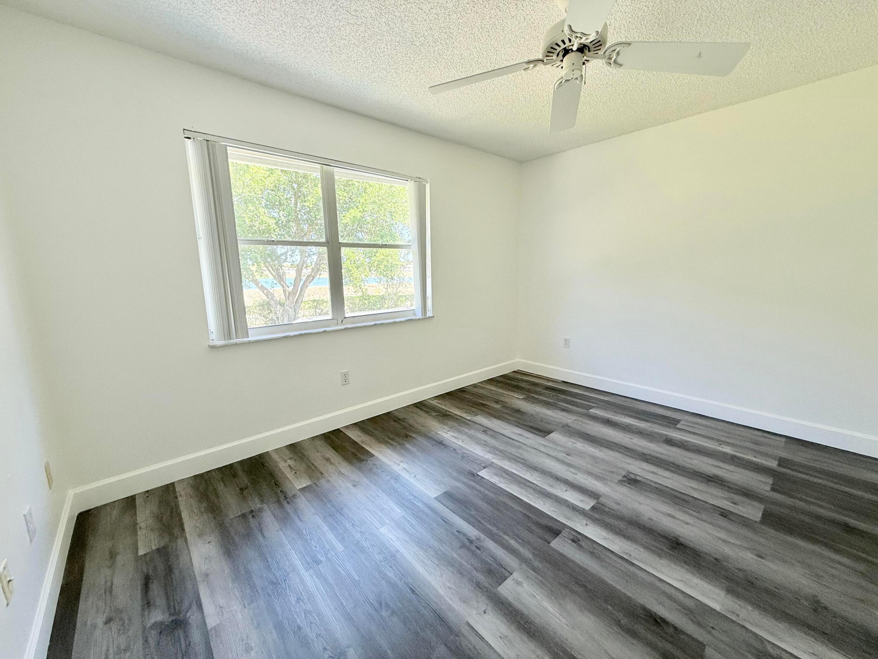 LAKES AT BOCA RATON PAR K - Residential Lease