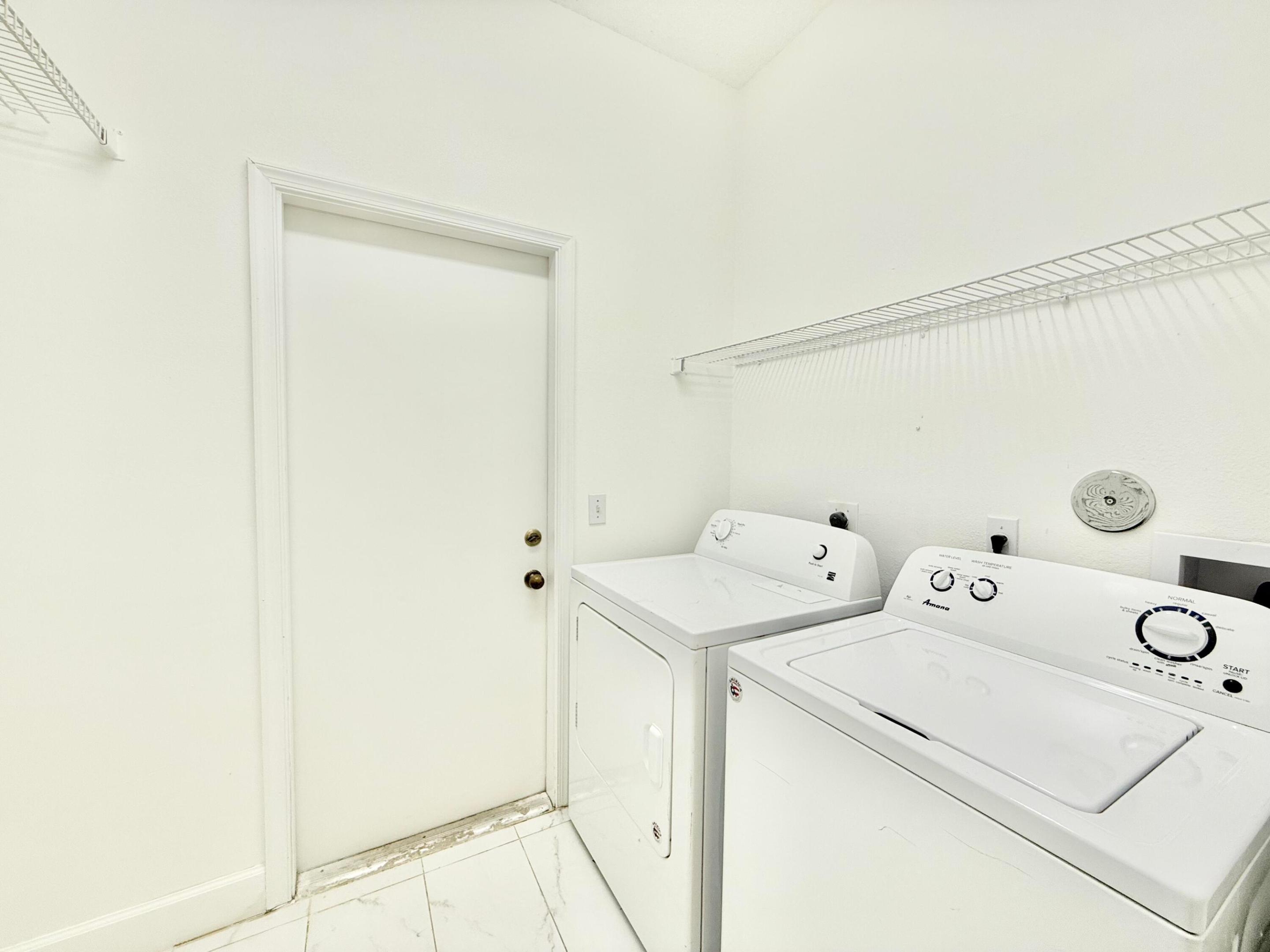 LAKES AT BOCA RATON PAR K - Residential Lease