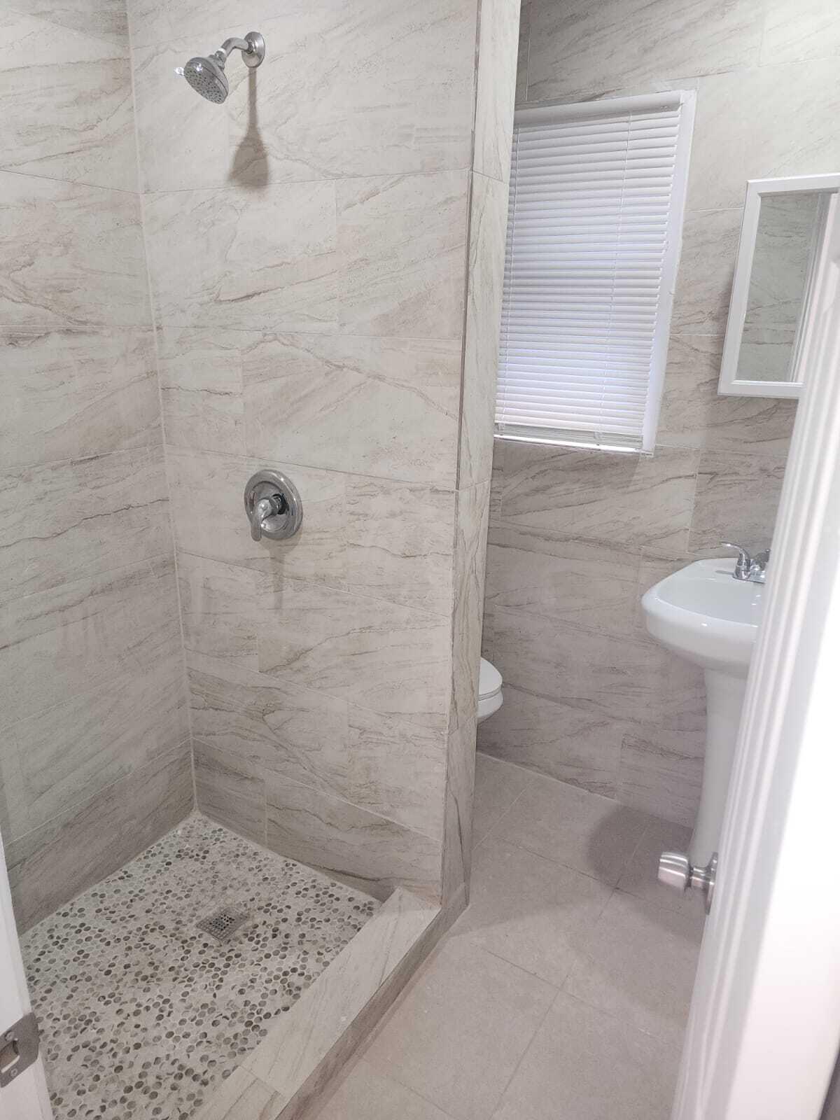 NORTH HOLLYWOOD - Residential Lease
