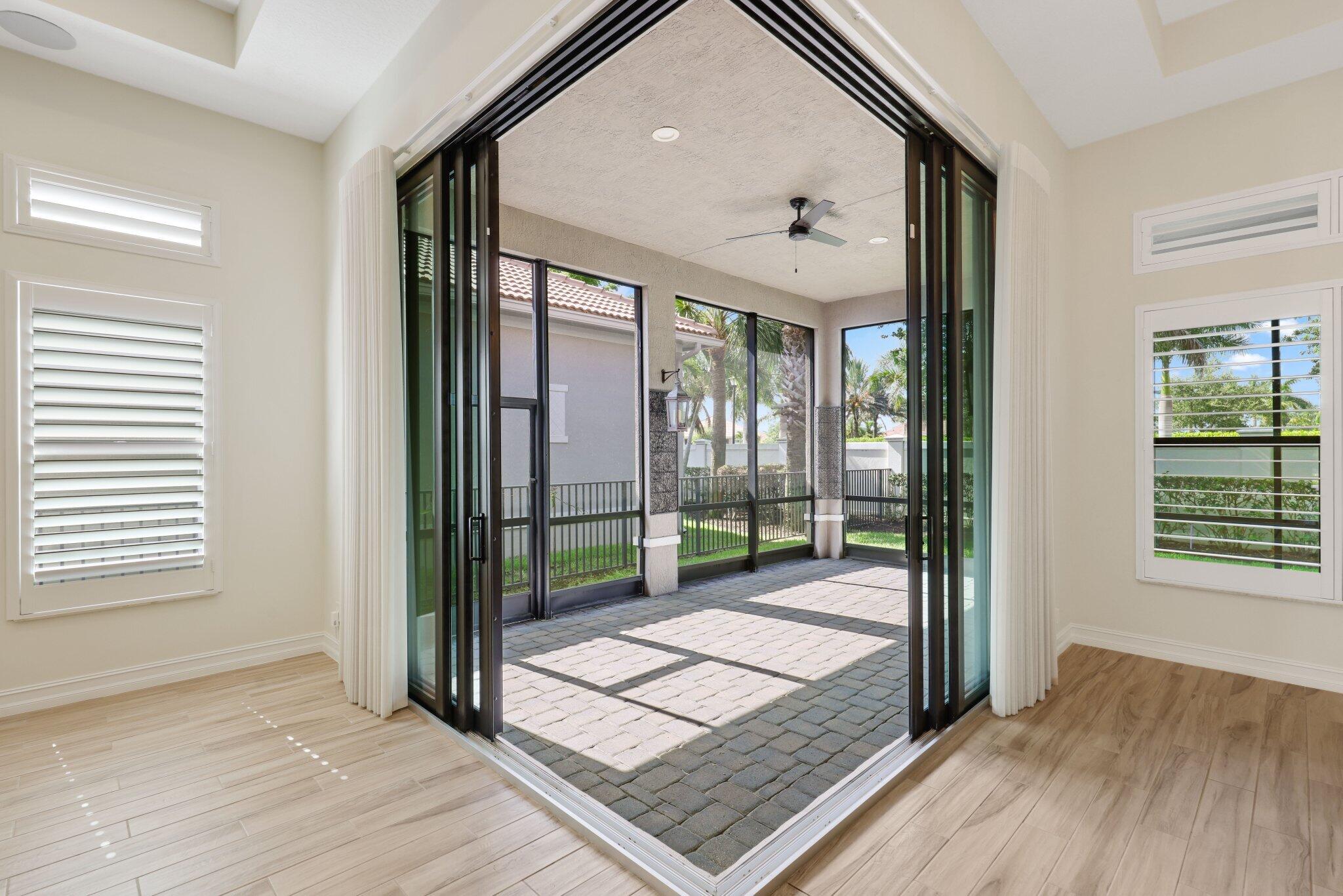 PARKLAND ROYALE - Residential