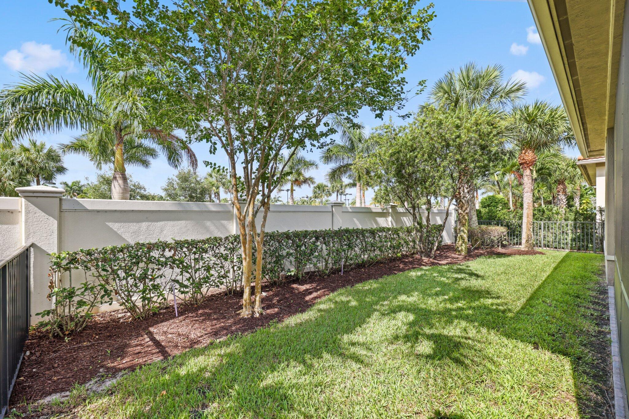 PARKLAND ROYALE - Residential