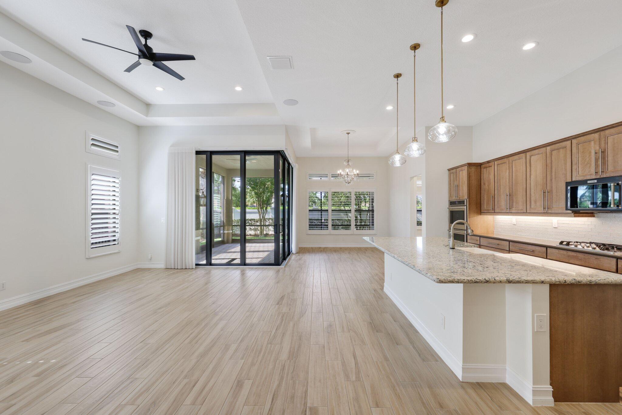 PARKLAND ROYALE - Residential