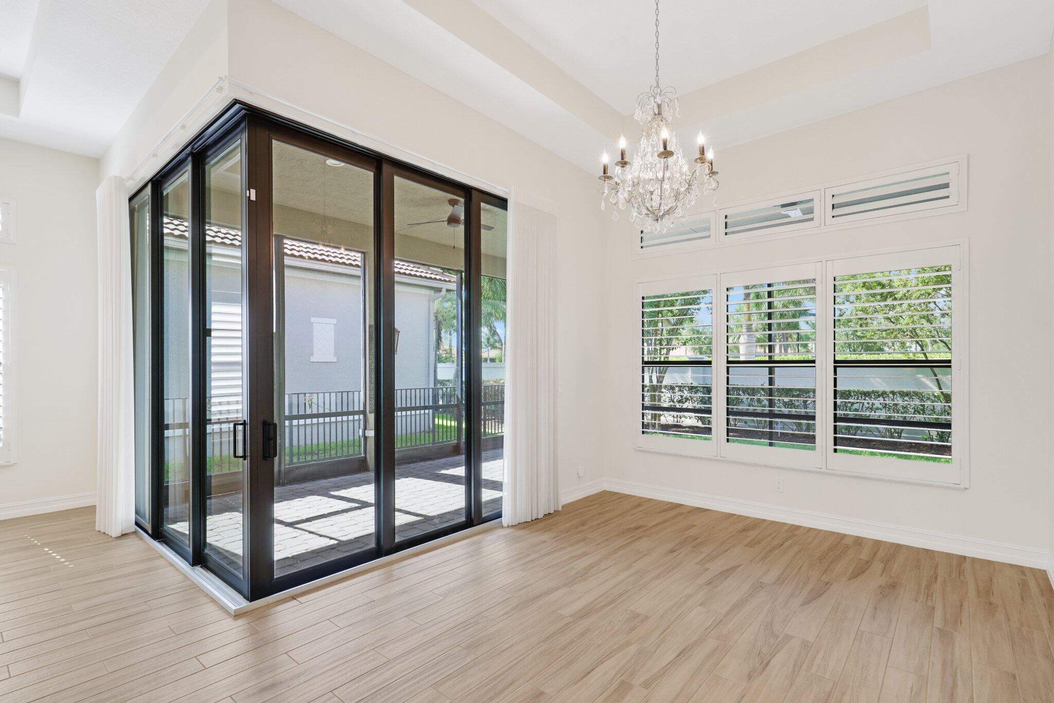PARKLAND ROYALE - Residential