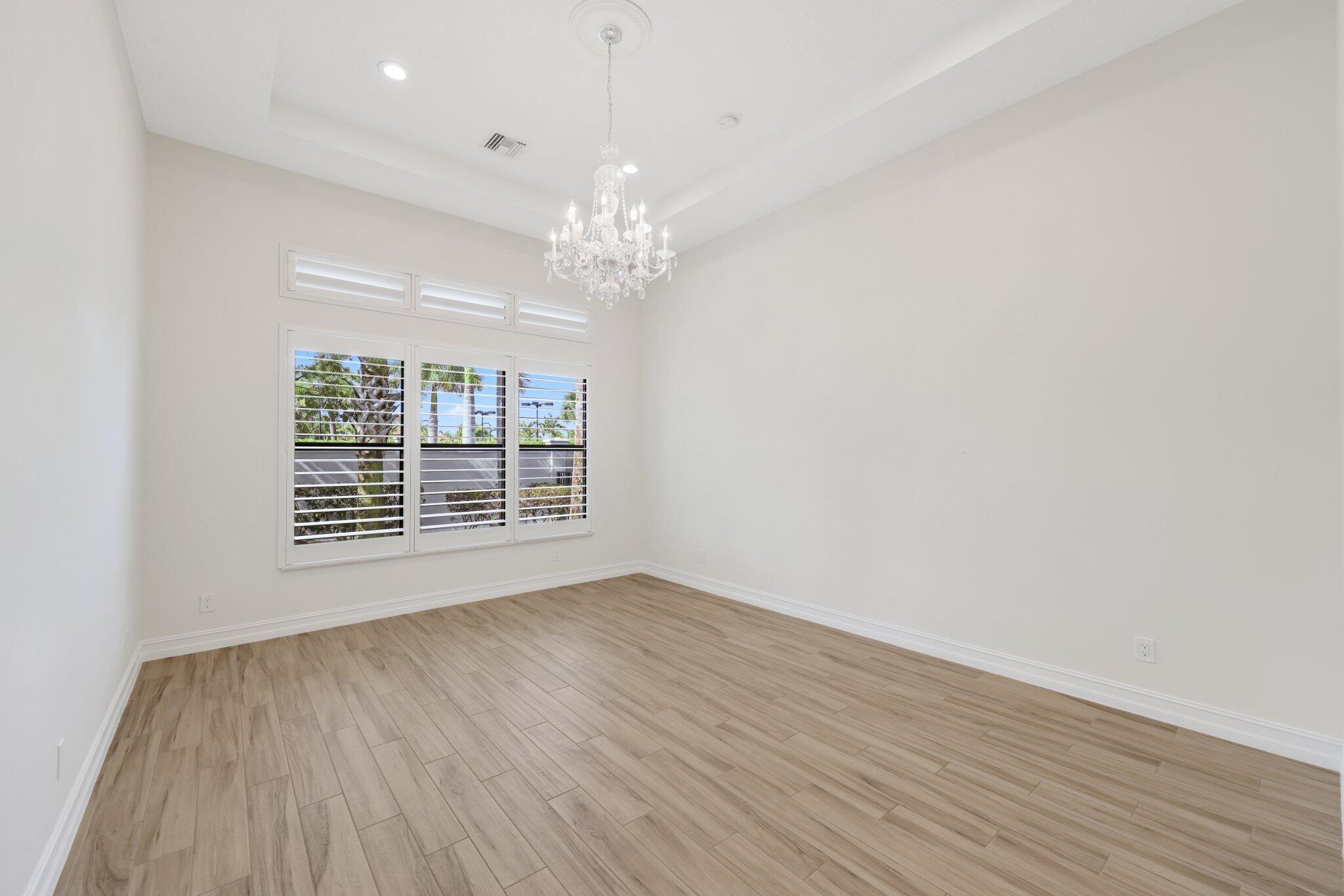 PARKLAND ROYALE - Residential