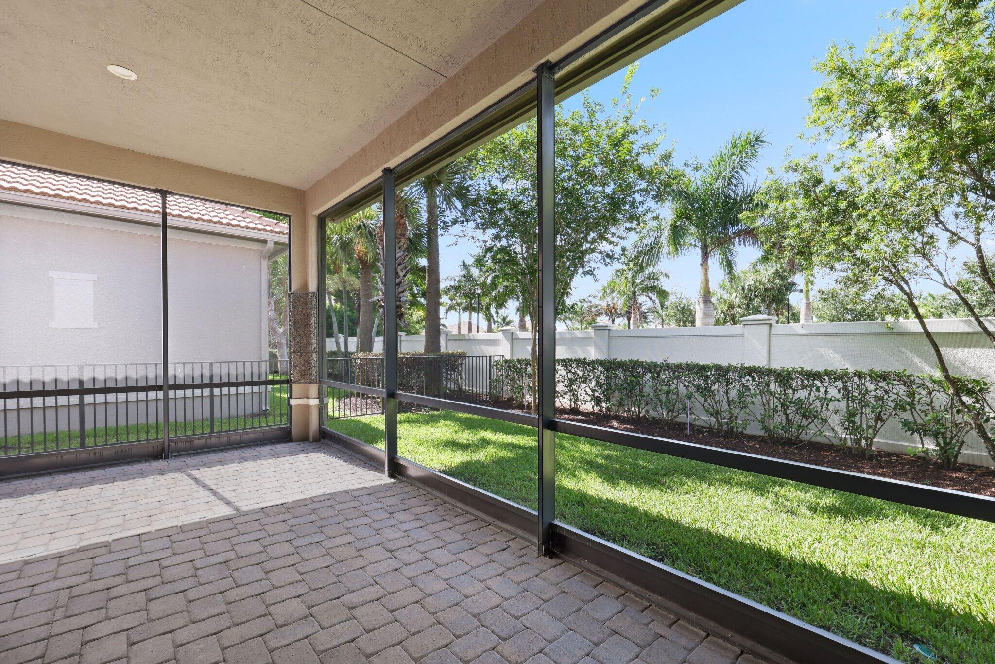 PARKLAND ROYALE - Residential