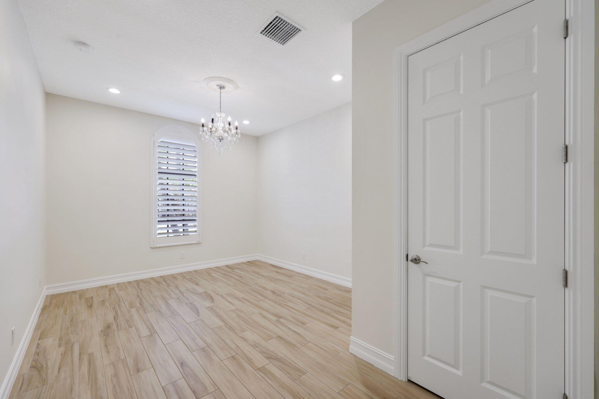 PARKLAND ROYALE - Residential
